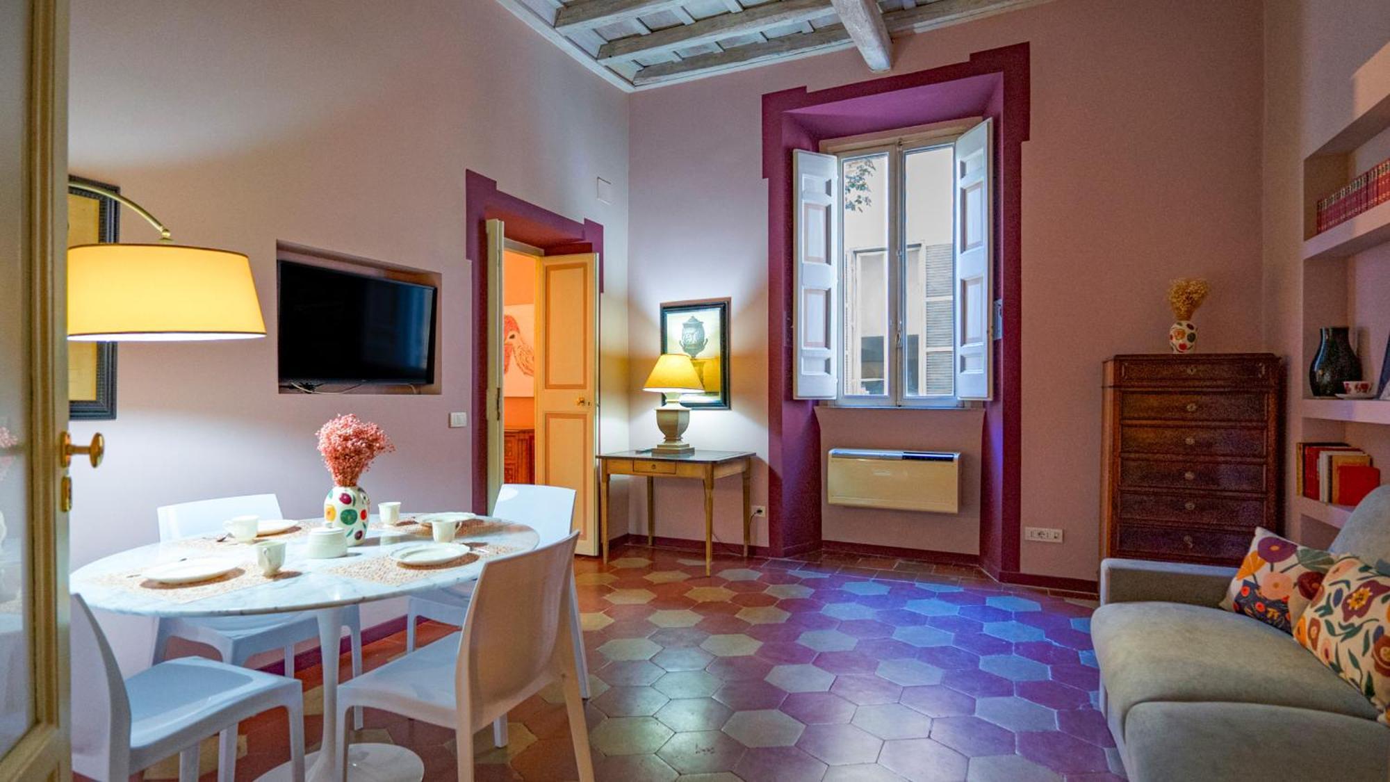 Apartment Campo De' Fiori Pinky House