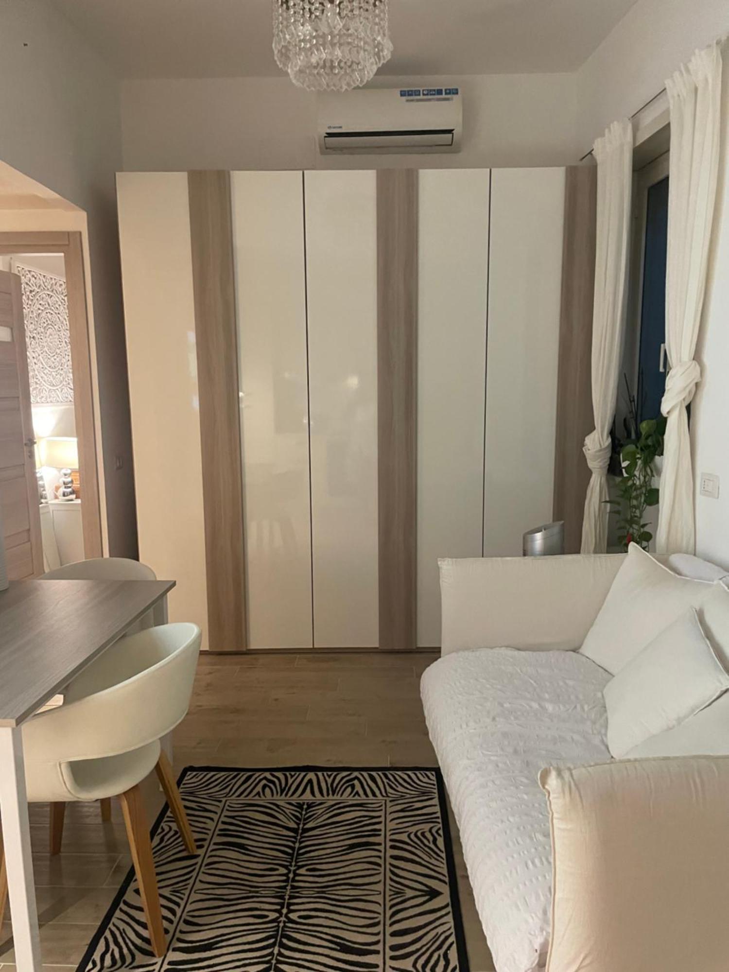 Bilocale Socrates Apartment *