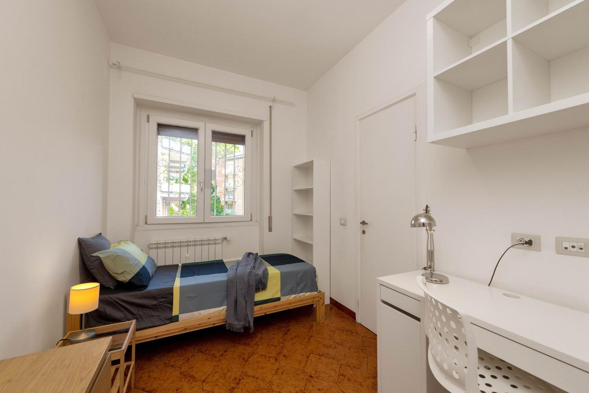 Spazioso Vicino Eur Apartment *