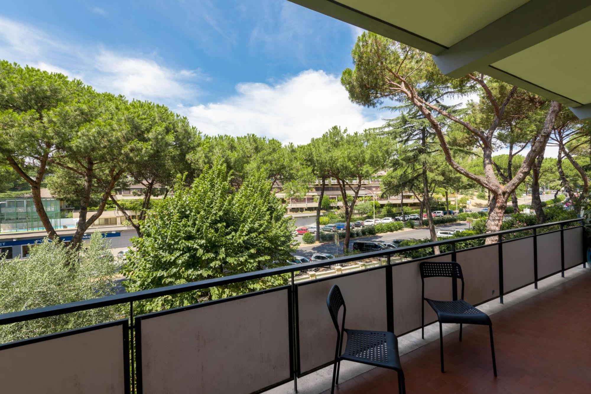 Spazioso Vicino Eur Apartment