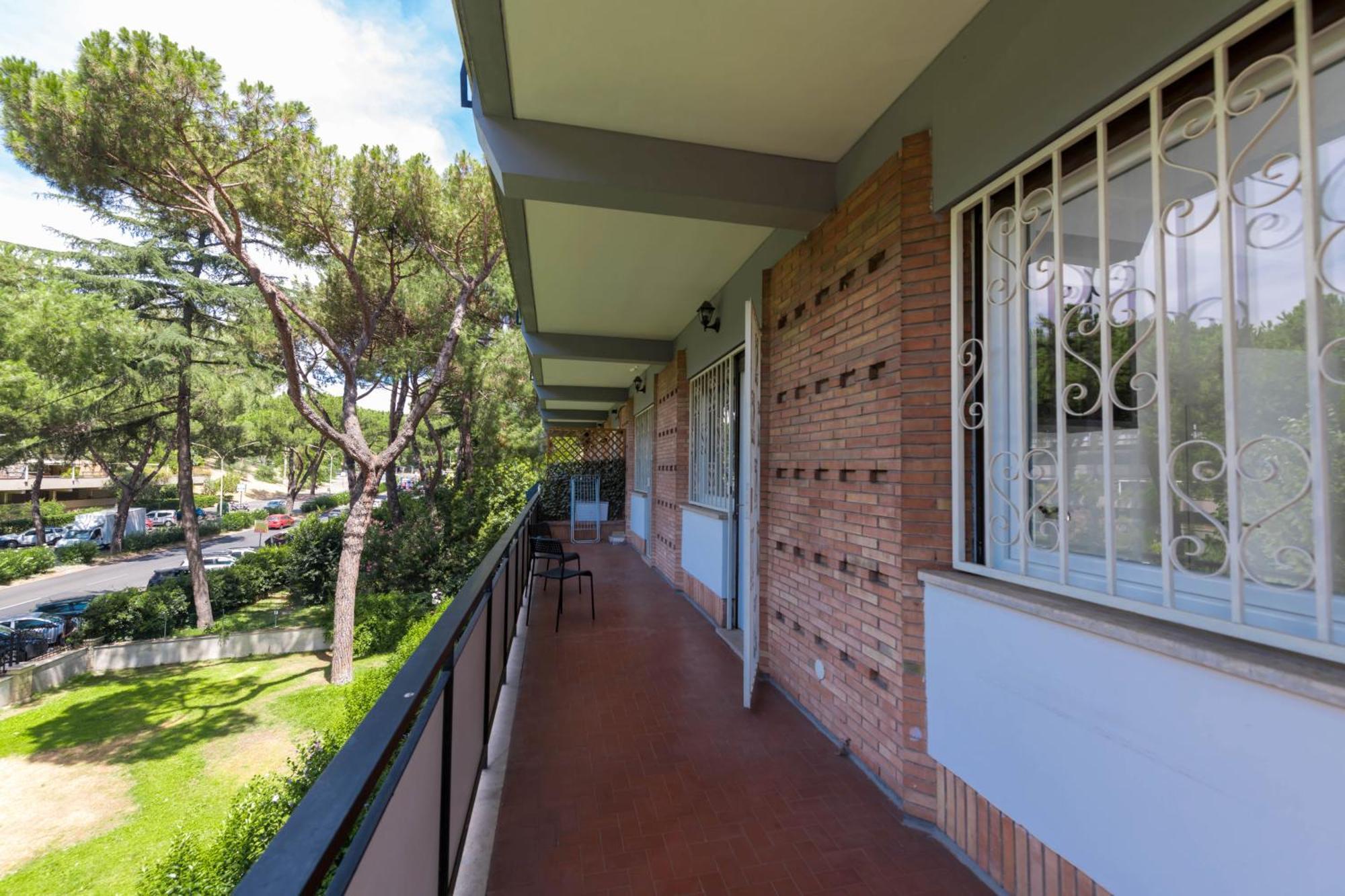 Spazioso Vicino Eur Apartment