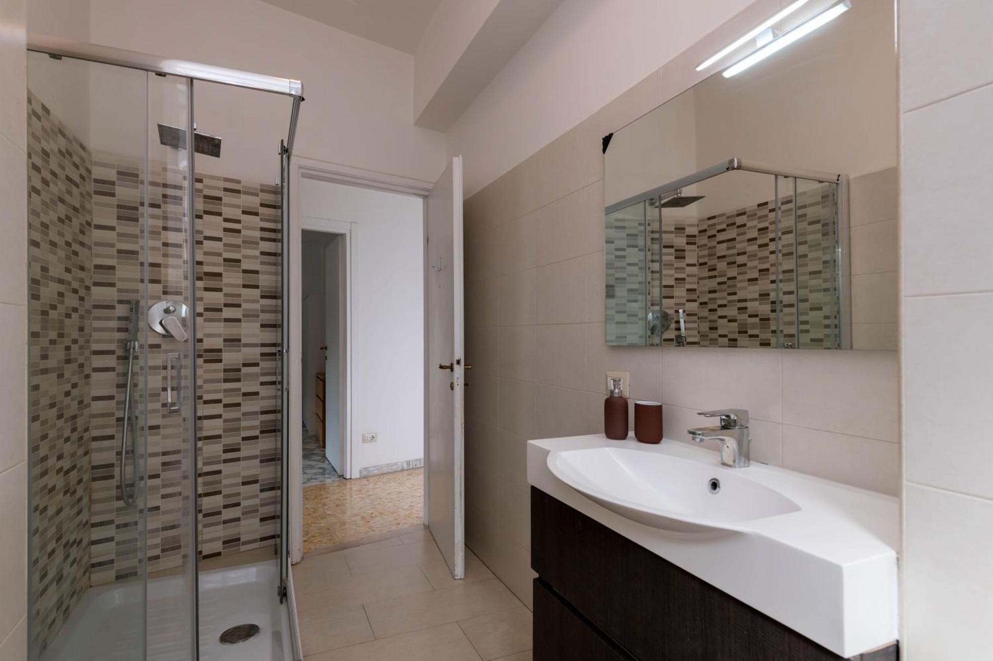 Spazioso Vicino Eur Rome
