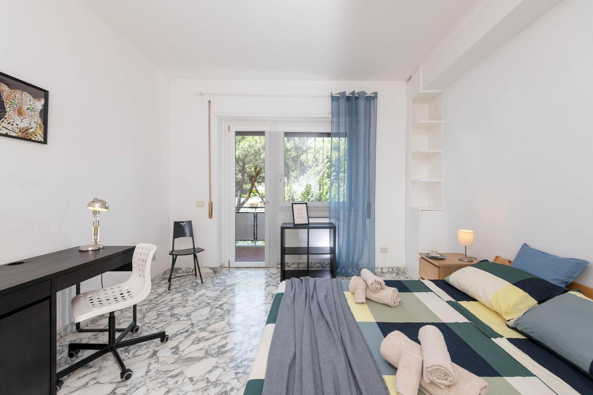 Spazioso Vicino Eur Apartment