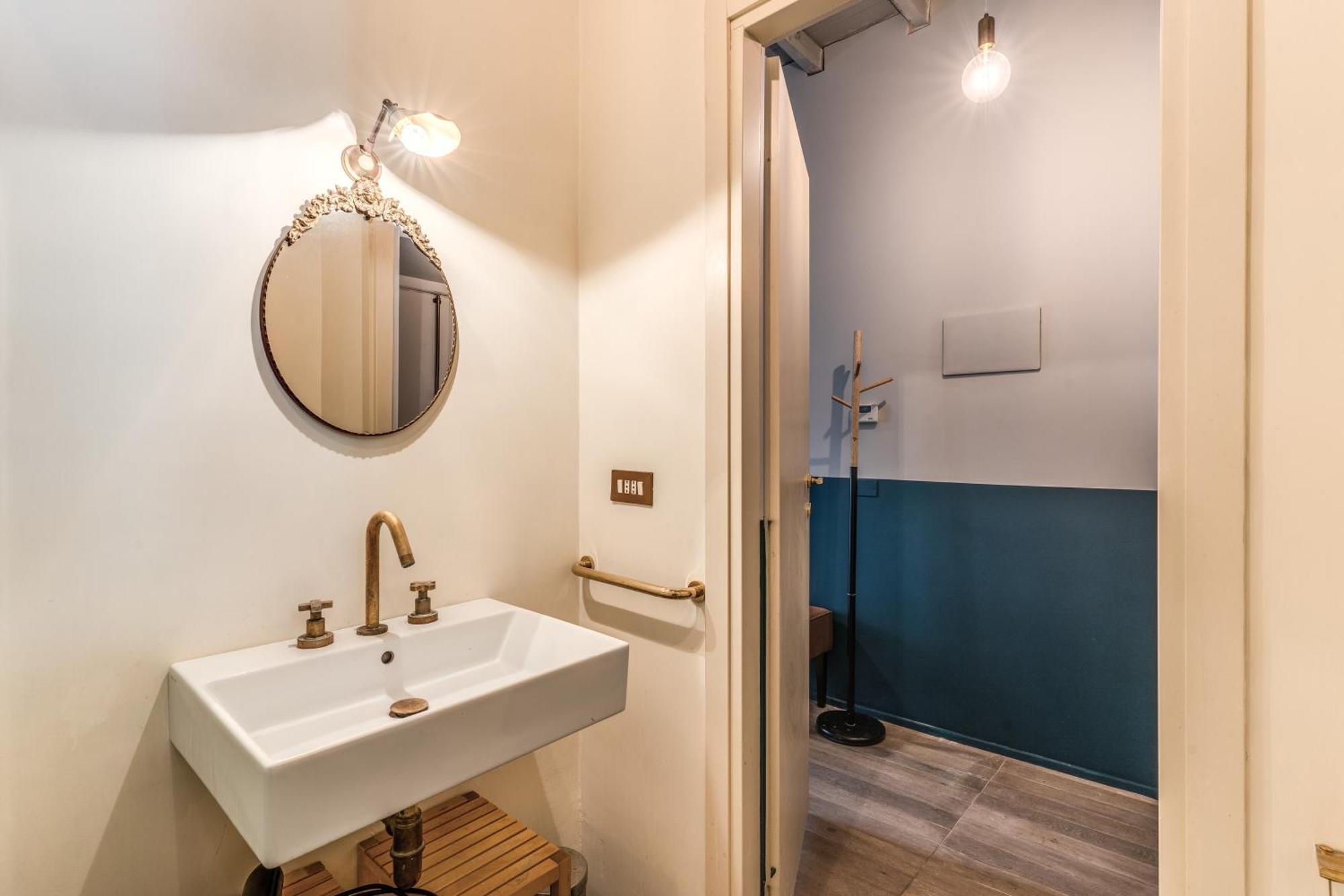 Stylish Flat Near Colosseum Appartamento Roma