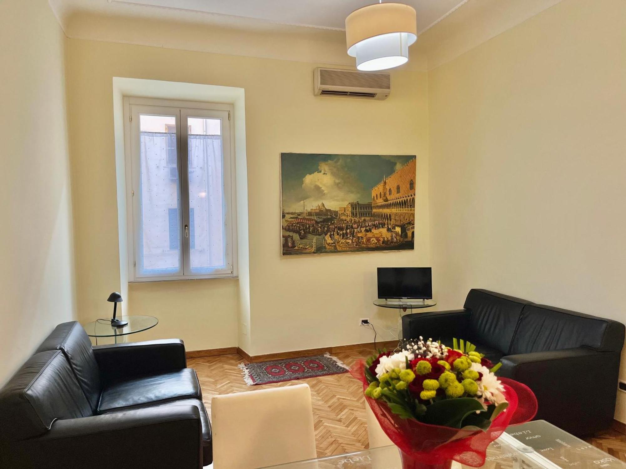 - Central Apartment Rome