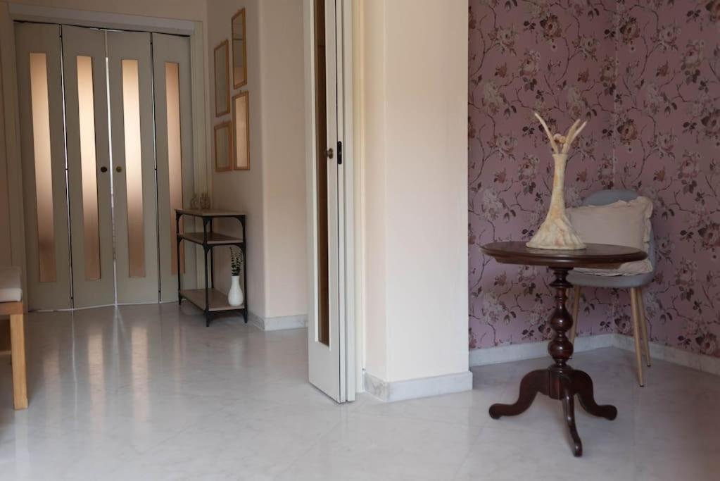 Apartment Tiziano Apartment-a Spacious For In