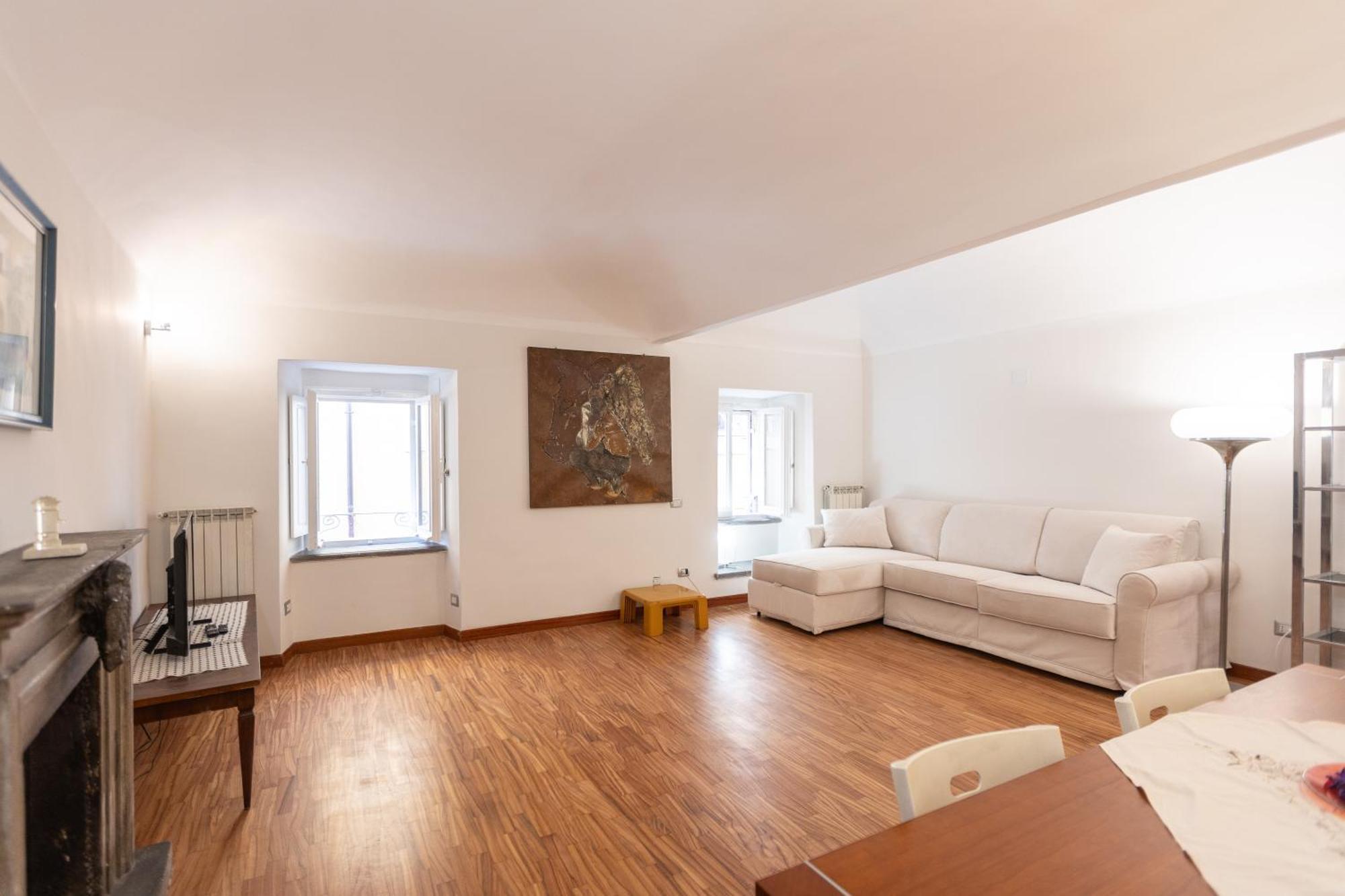 Apartment Palazzo De Mochis By In *