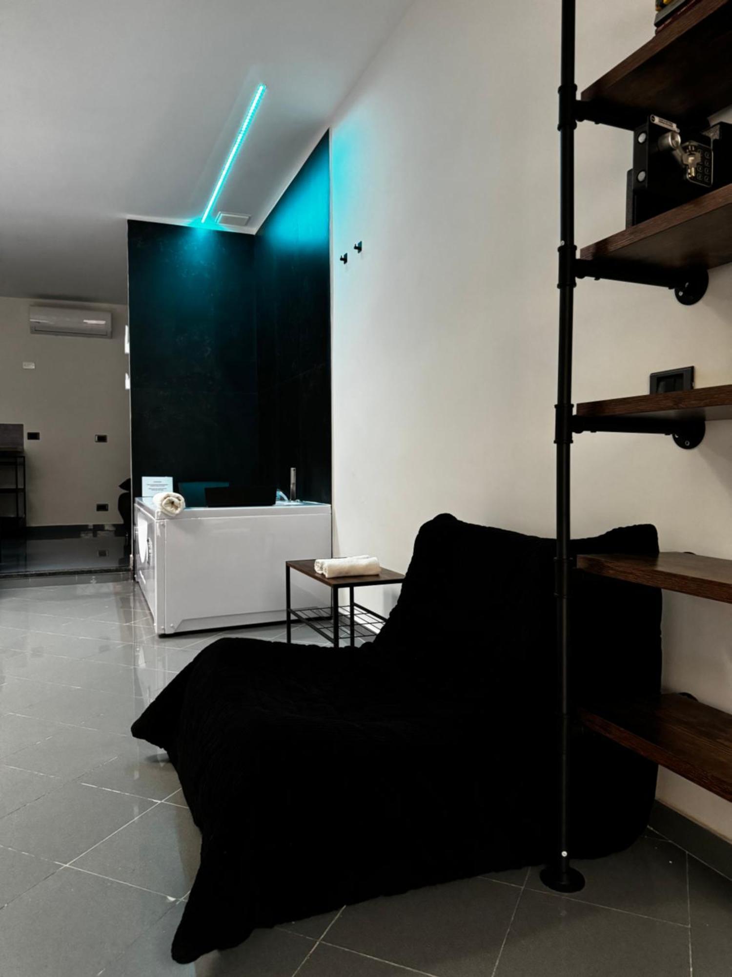 Blu Apartment *