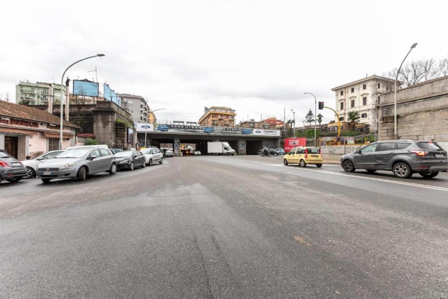 Roma Suite - Trastevere Train Station * Rome