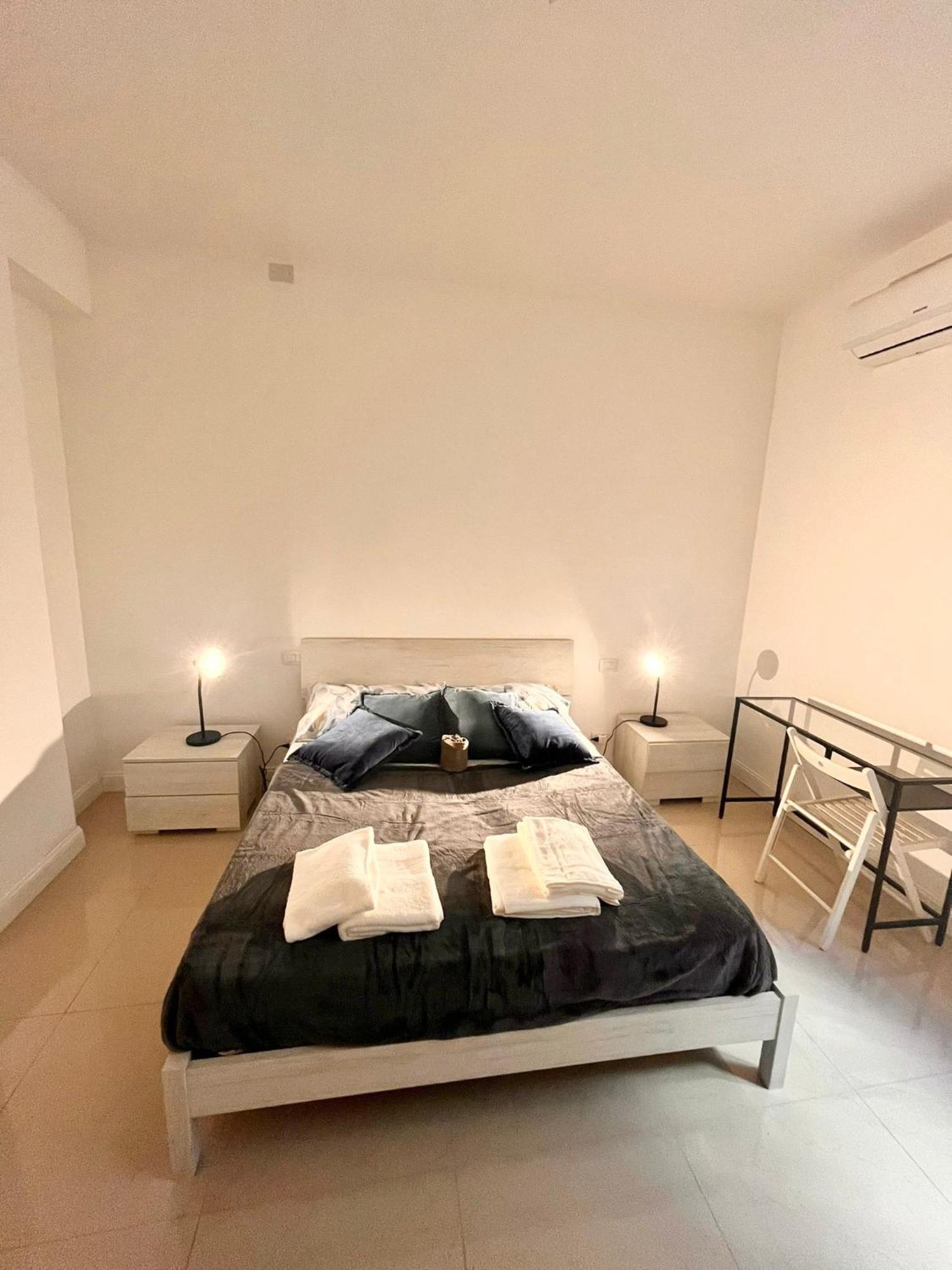 Double With Private Bathroom In Shared Alloggio in famiglia