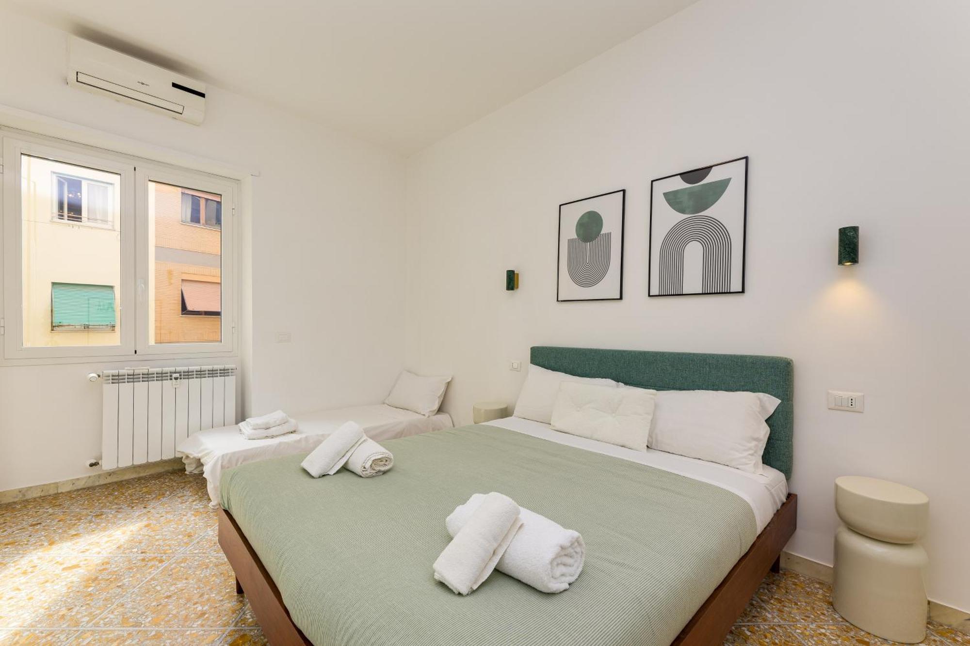 Nima 49 Rome