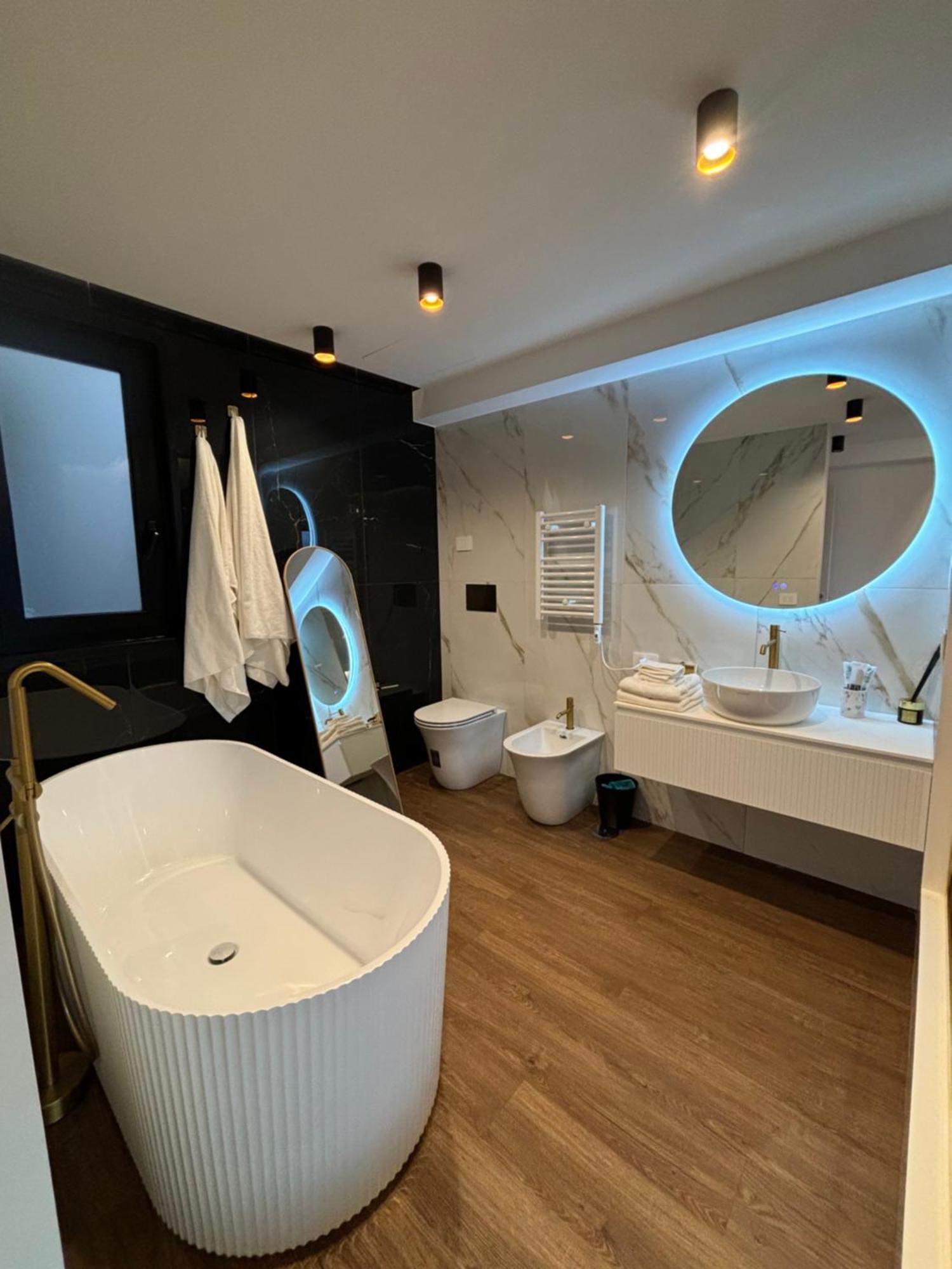 Atrium Regal * Rome