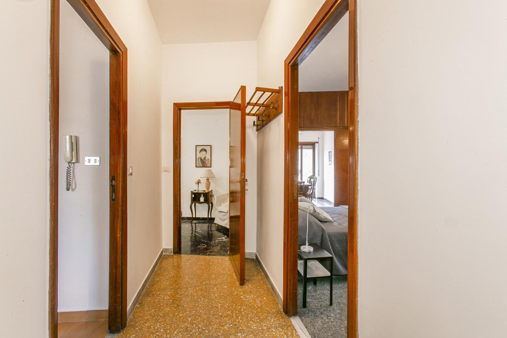 Rosso Levanto House Apartment Rome