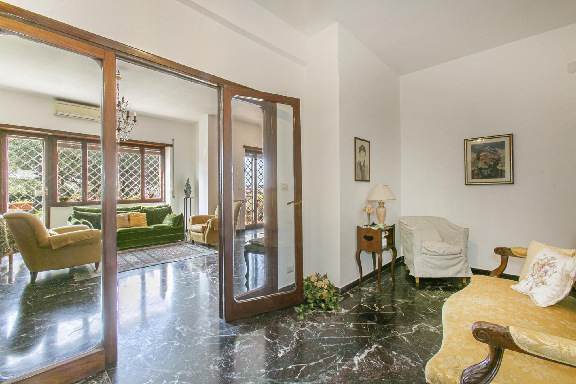Rosso Levanto House * Rome