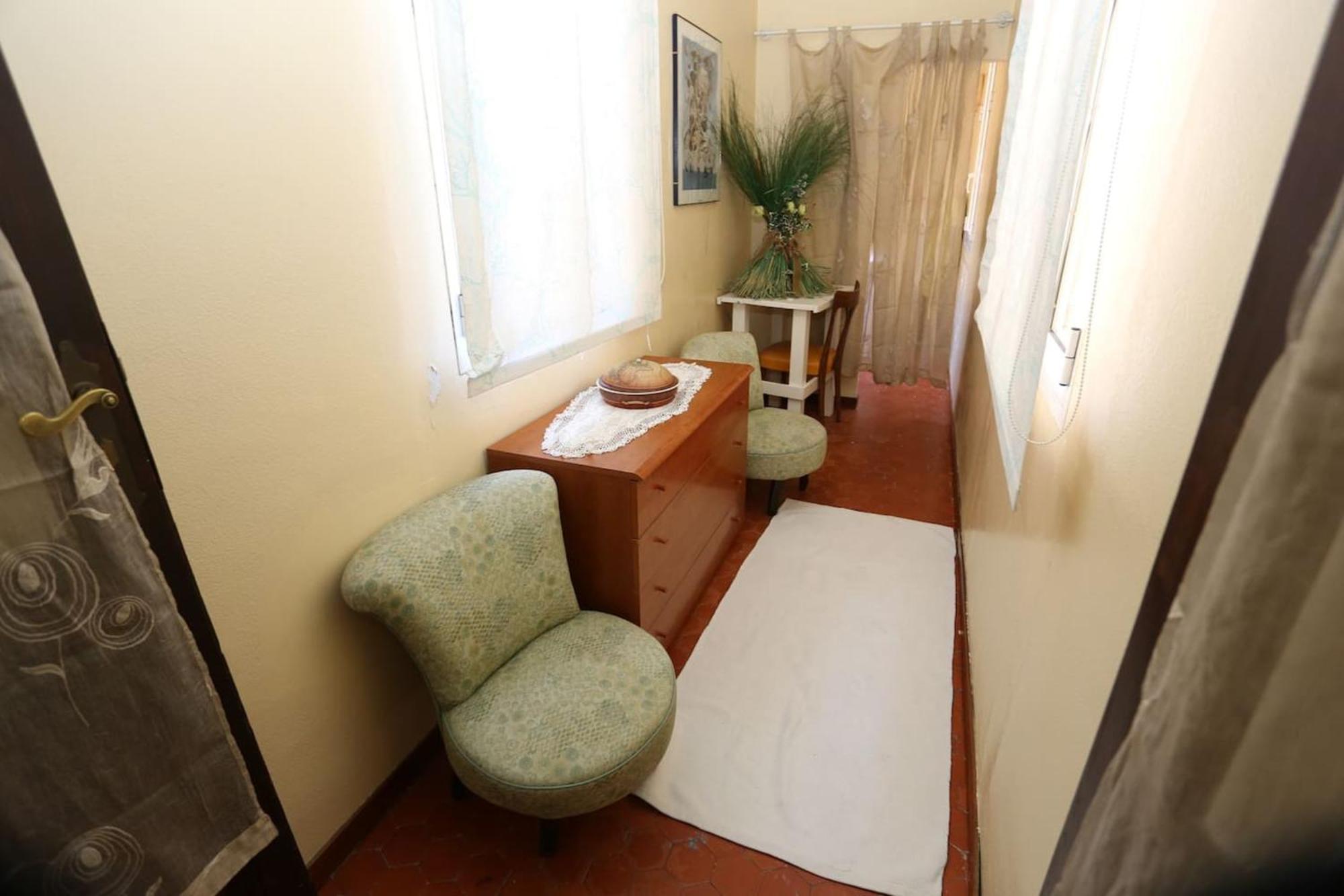 Modern In With Balcony And View Apartment Rome
