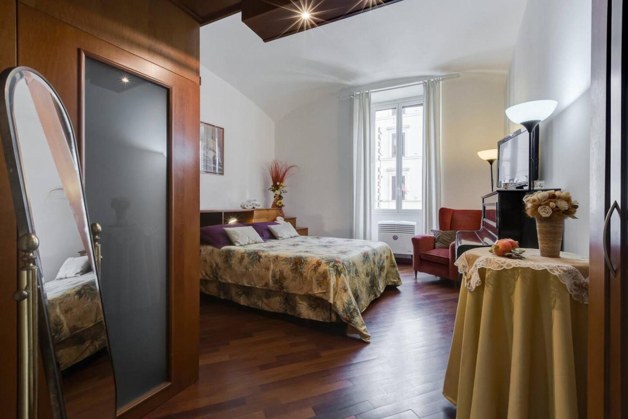 Modern In With Balcony And View * Rome