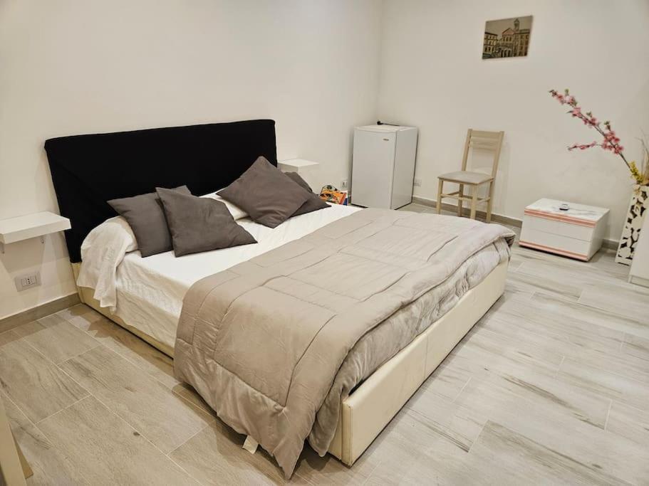 Apartment Sweet Dreams *