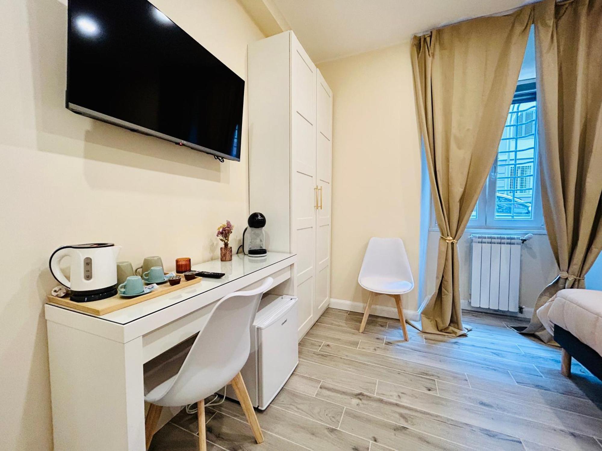 Domus Altino Guest house Rome