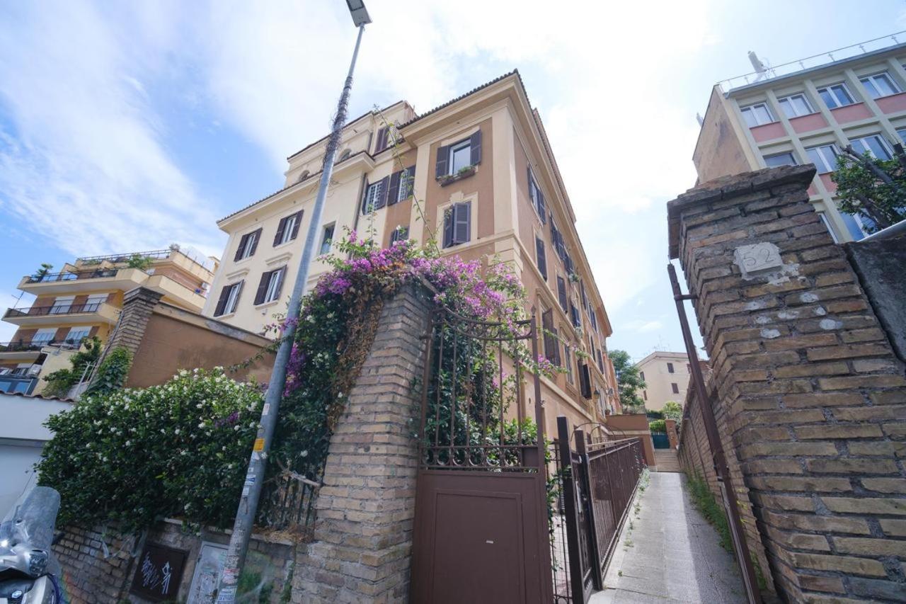 Clivo 2 St Peter Buddyrent Apartment Rome