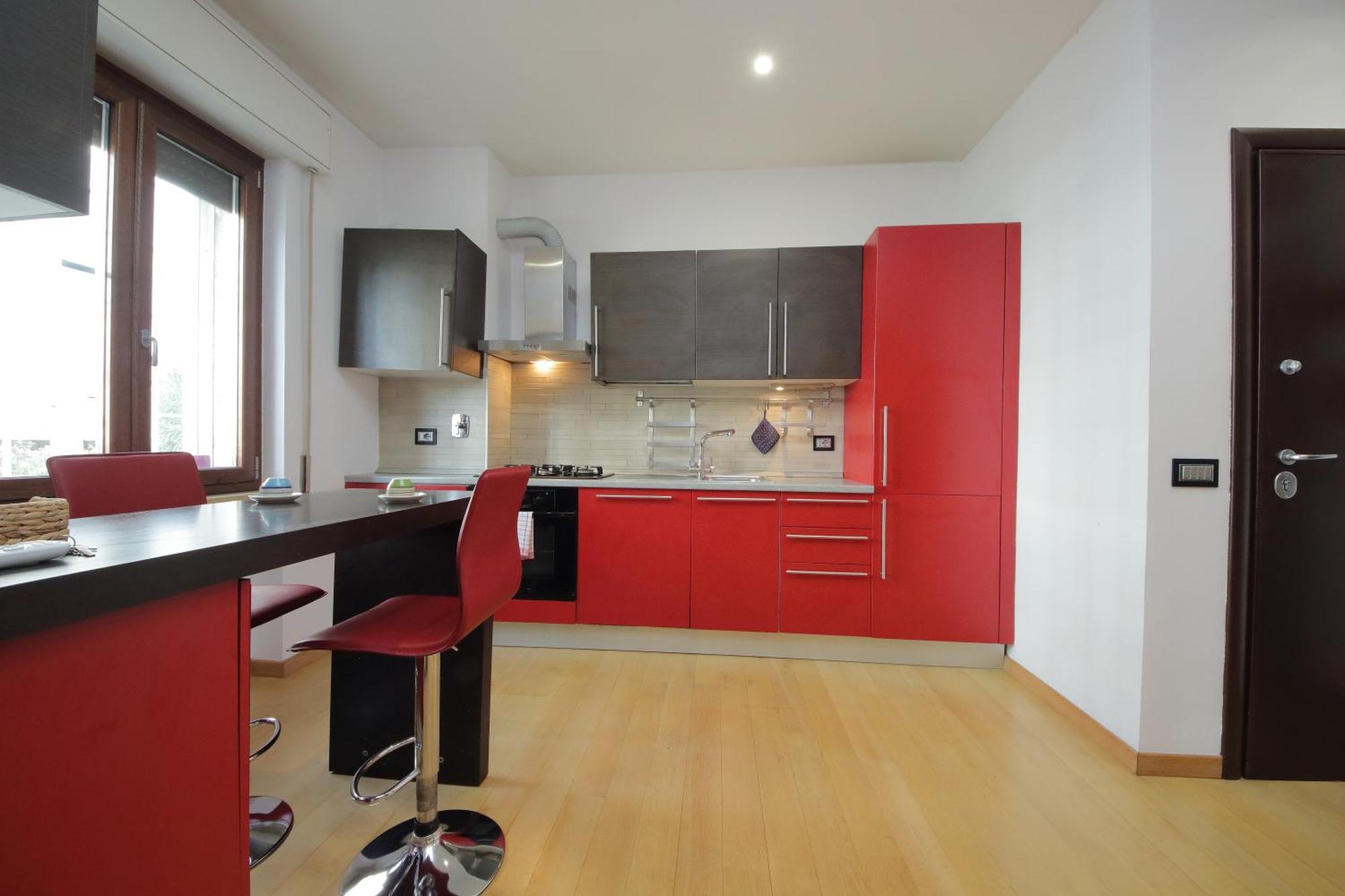 Cozy And Comfy In Piramide Metro Stop Apartment *