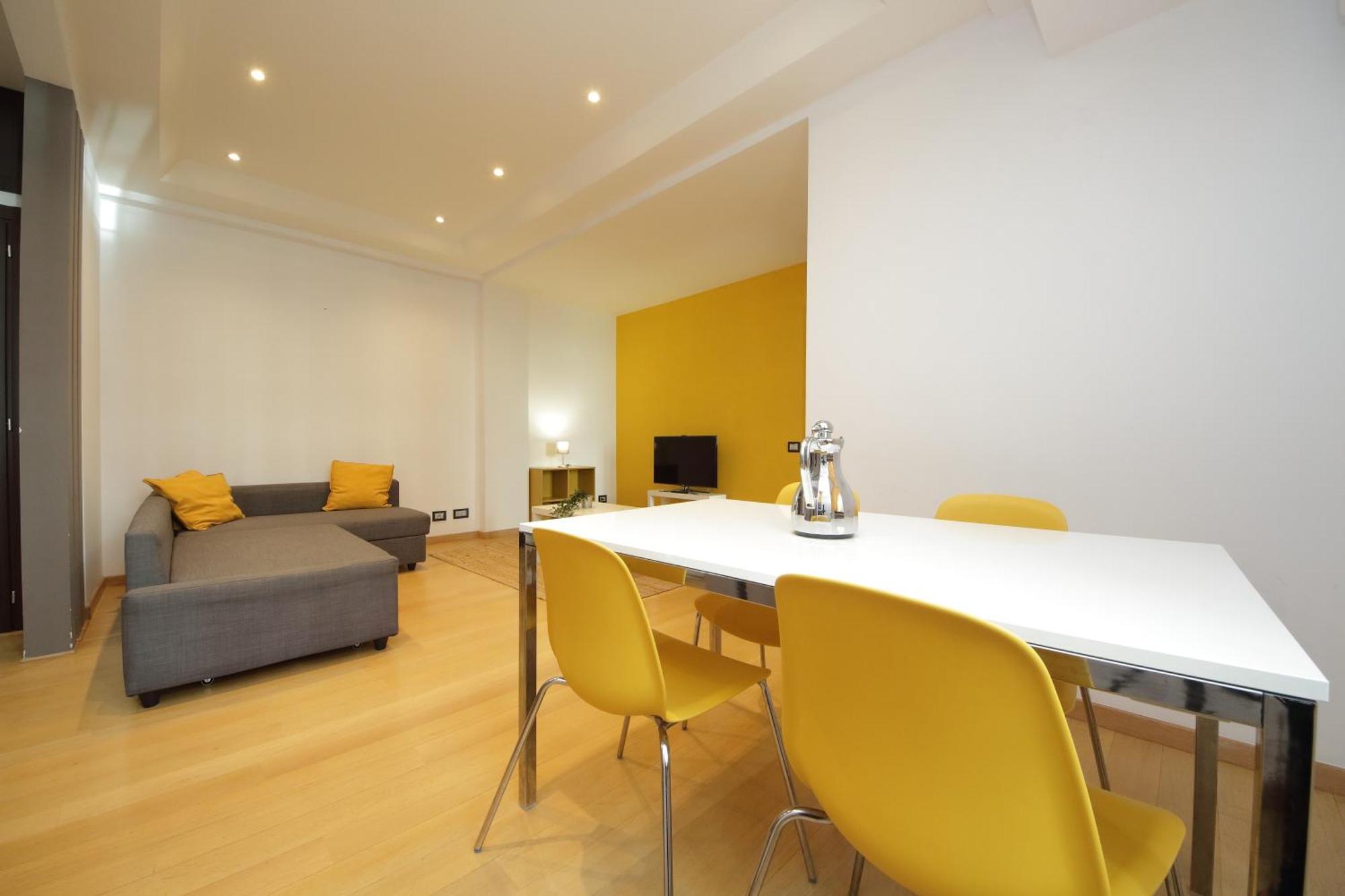 Apartment Cozy And Comfy In Piramide Metro Stop *