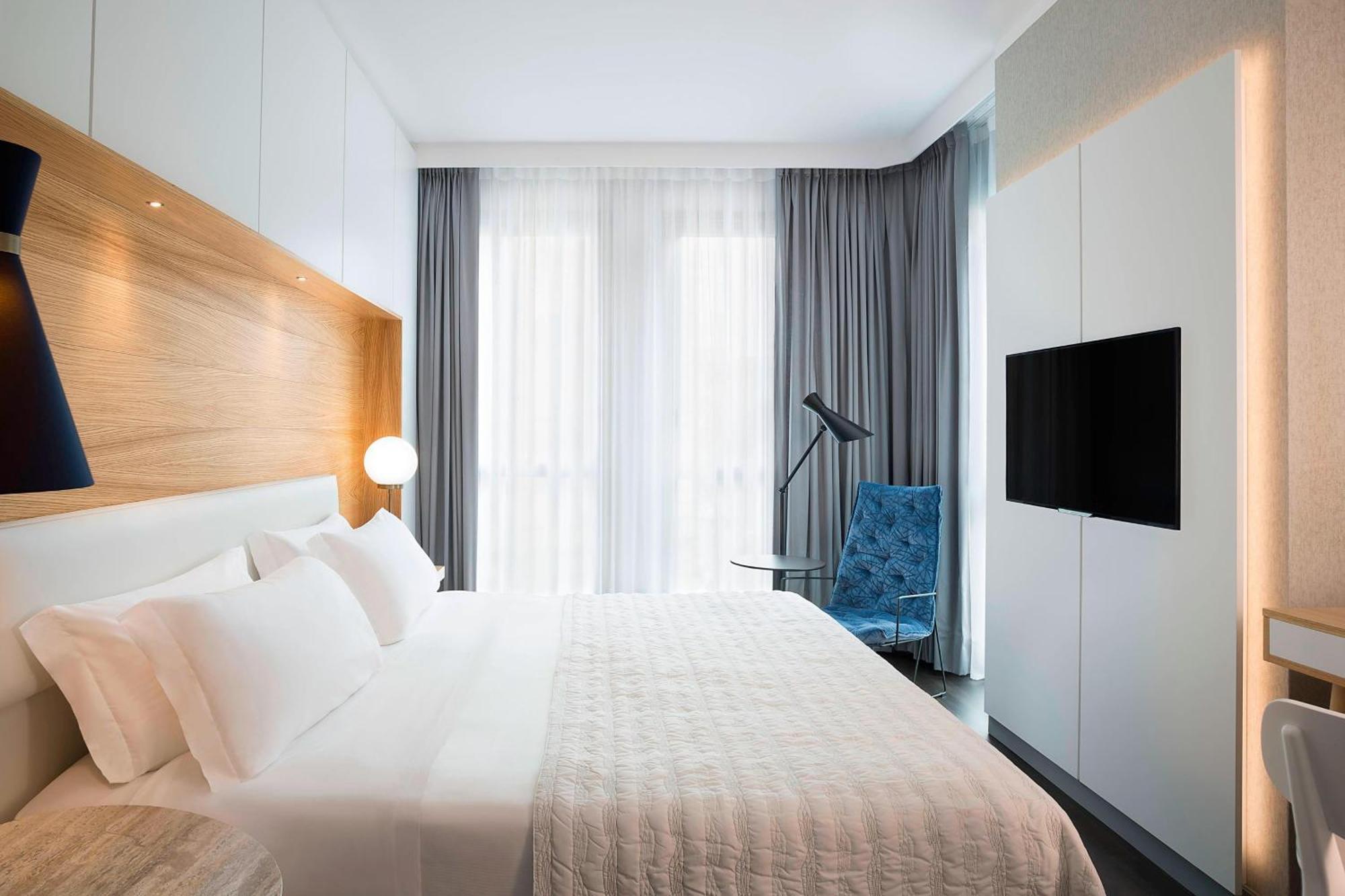 Hotel Le Meridien Visconti 4*