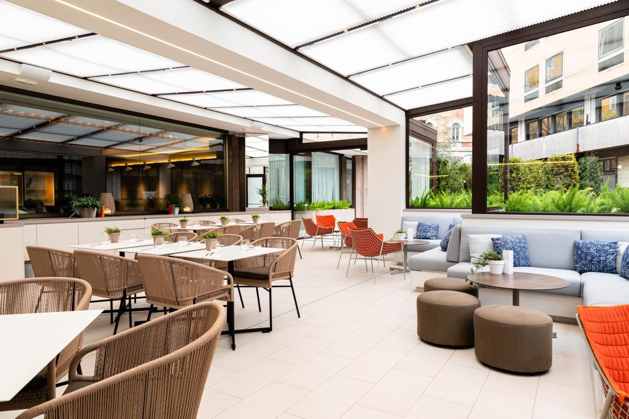 Le Meridien Visconti Hotel