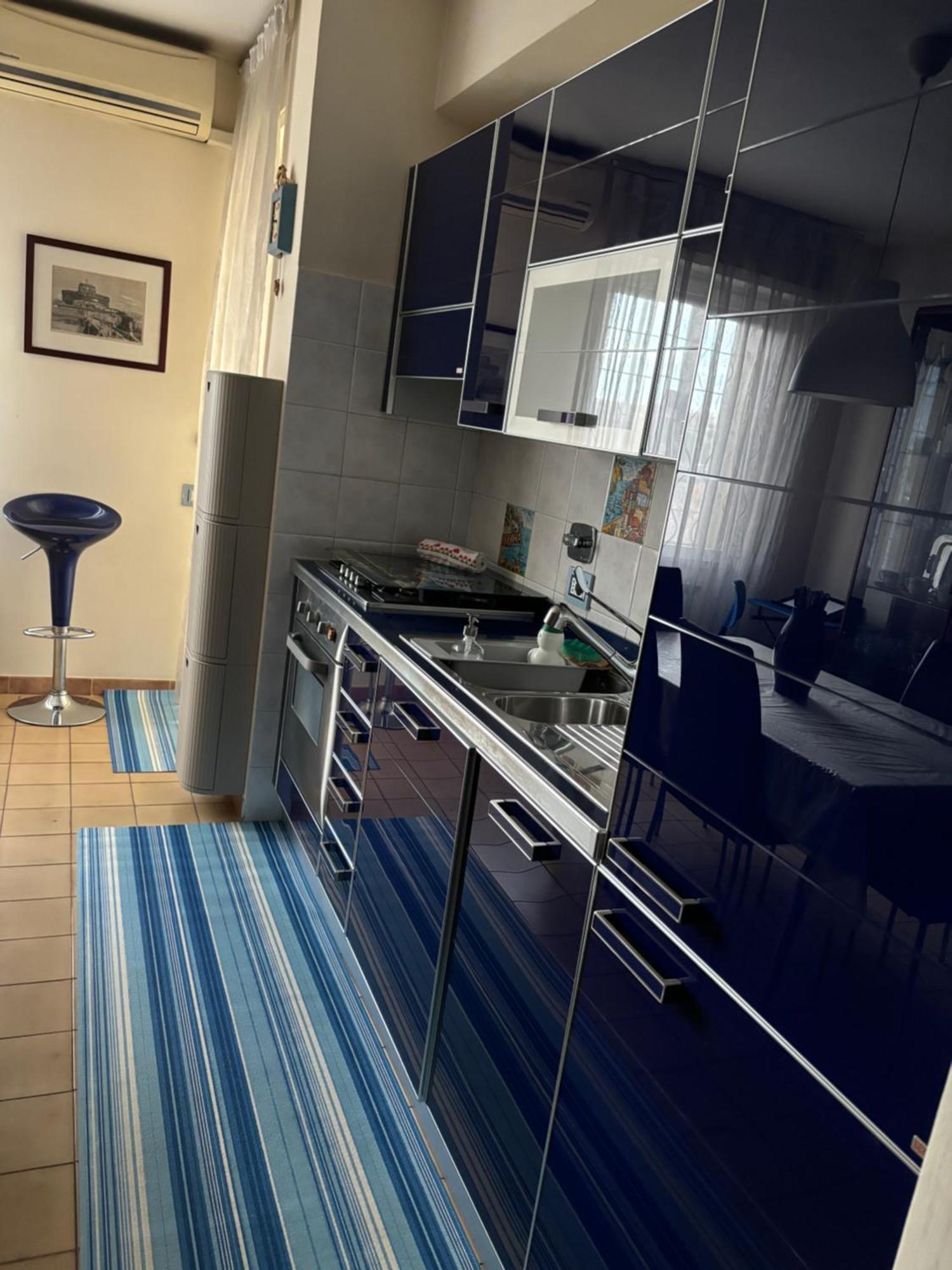 Grelly's House - In - 50 Meters From The Metro Apartment Rome