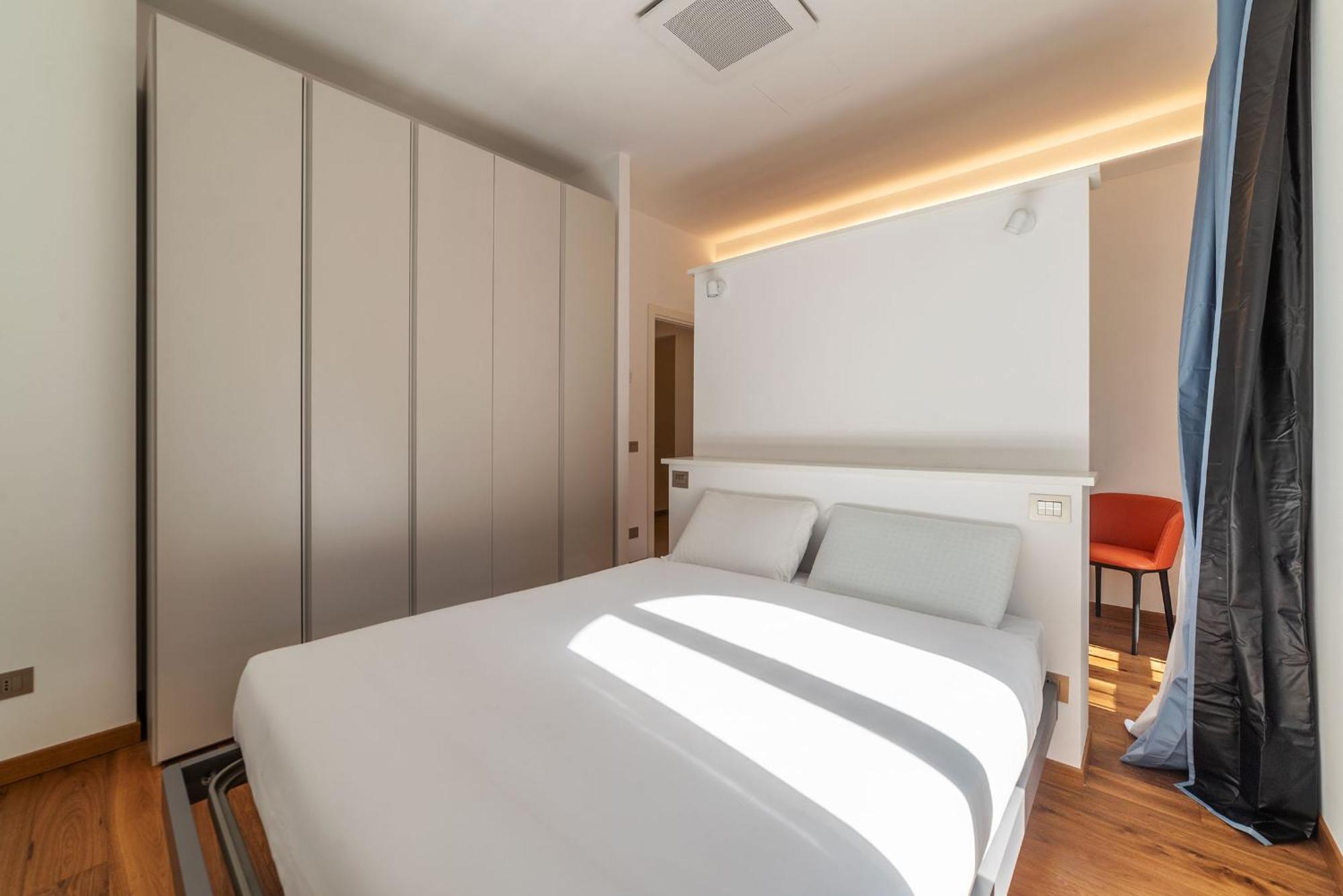 Apartment Joivy Cavour Luxury Rome