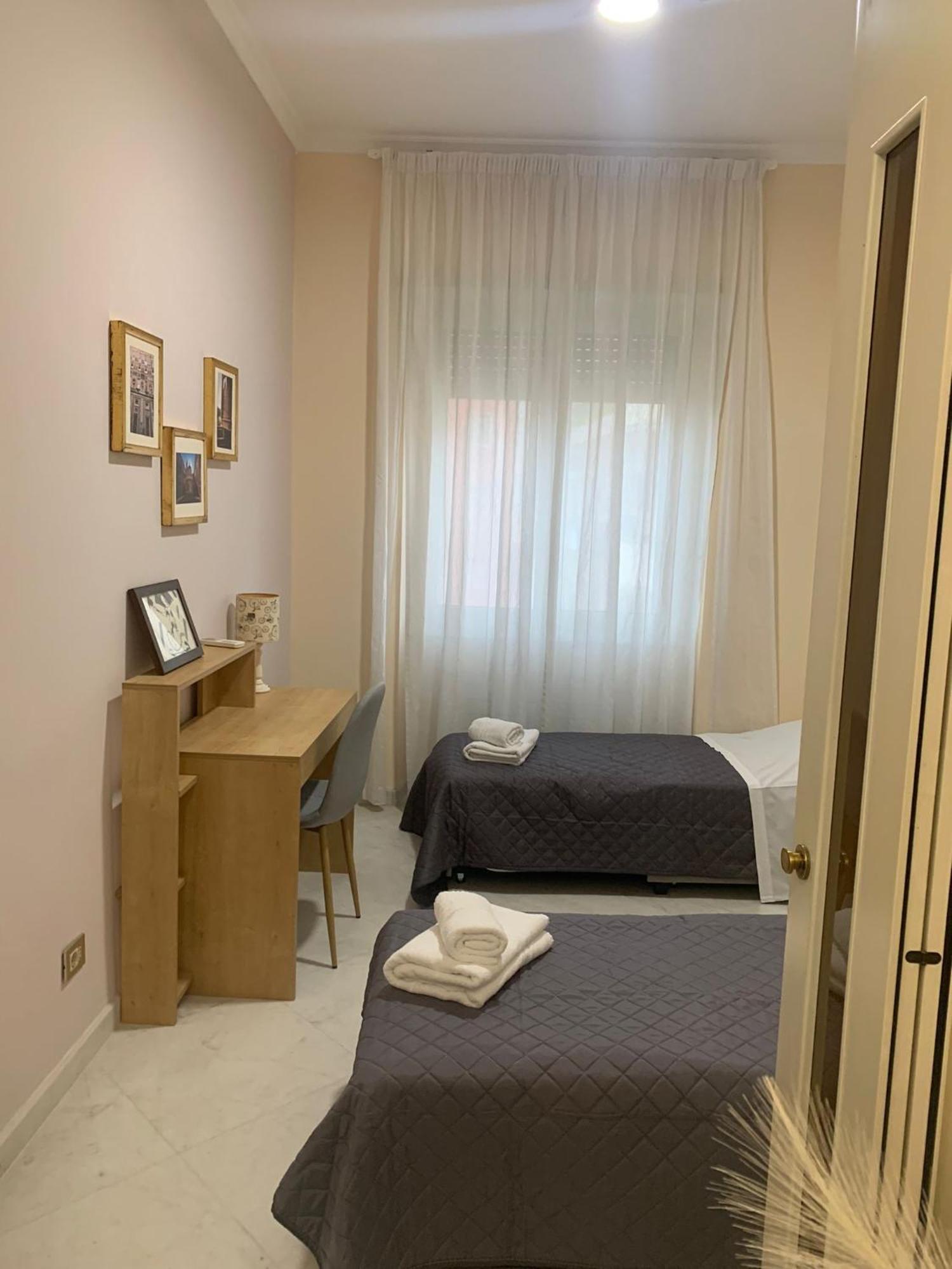 Tiziano Apartment-a Spacious For In Apartment