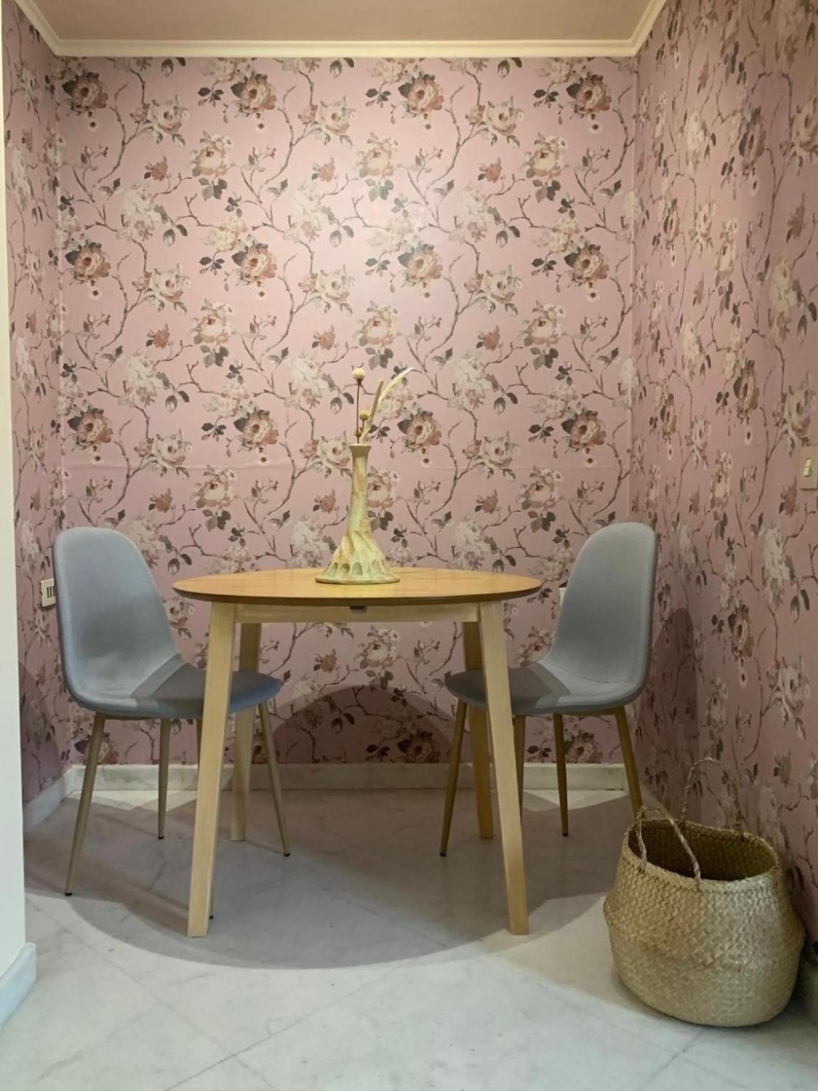 Tiziano Apartment-a Spacious For In *