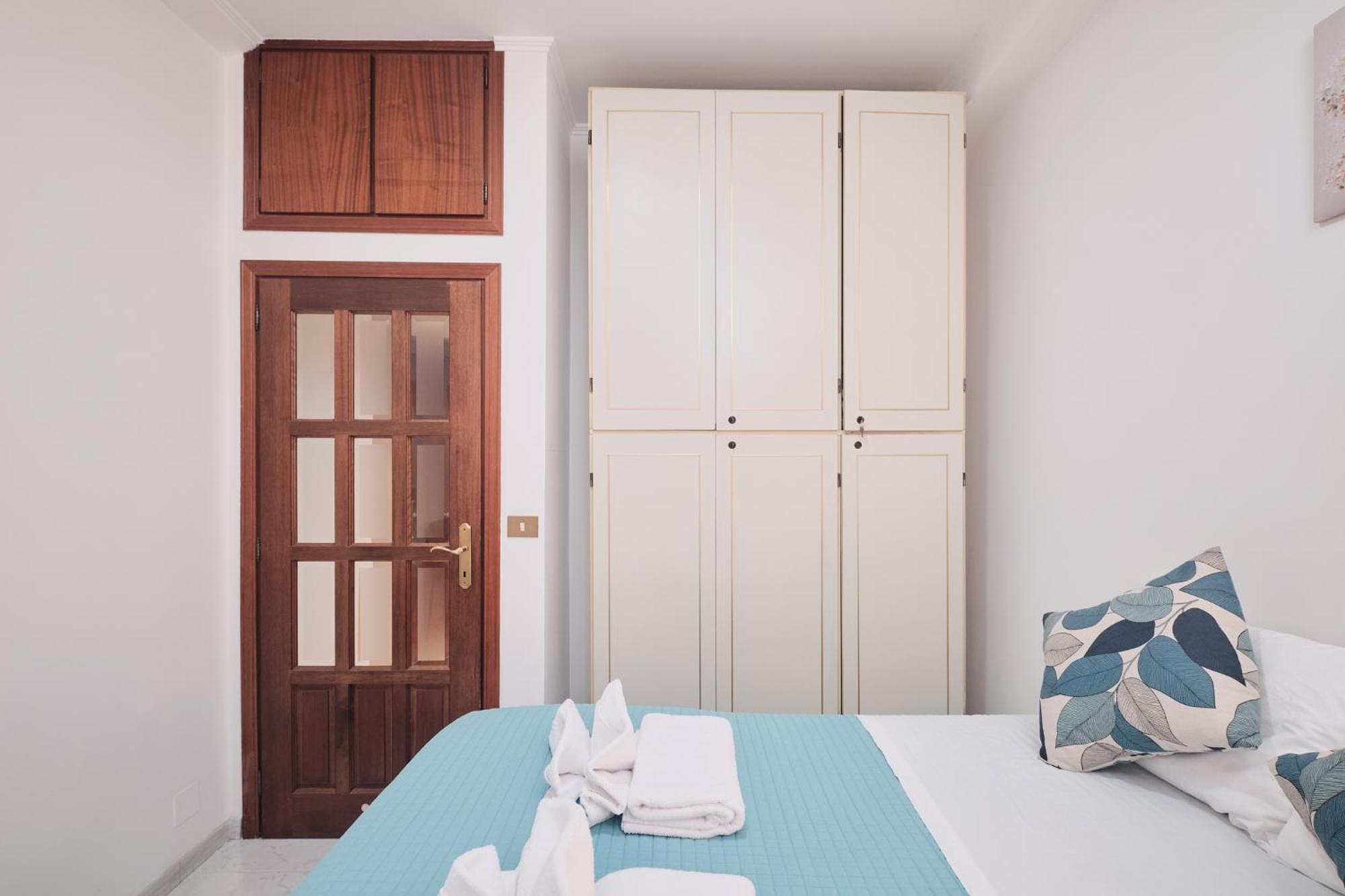 Parcheggio Gratuito, Wi-fi -netflix & Ac Apartment *