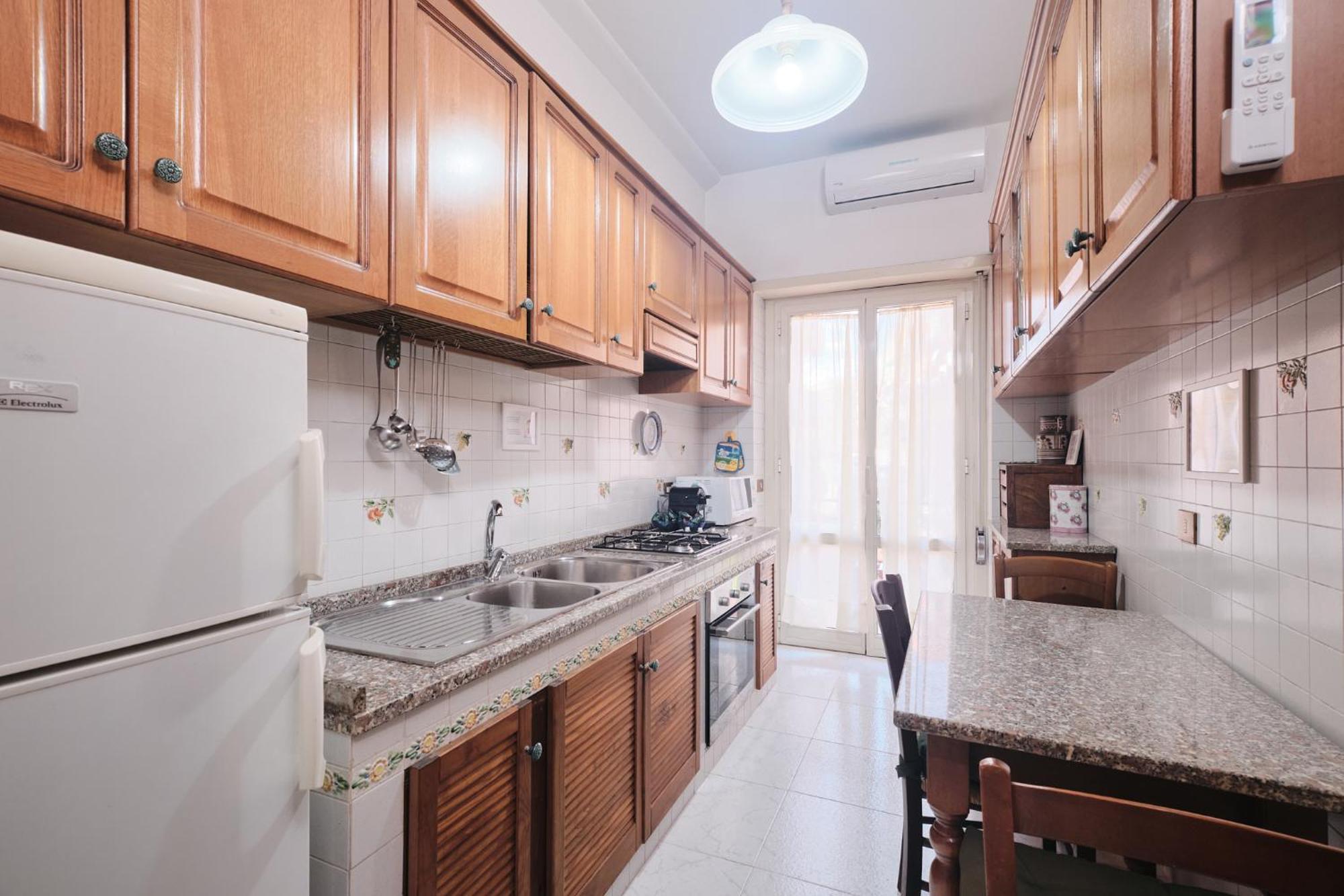 Apartment Parcheggio Gratuito, Wi-fi -netflix & Ac *
