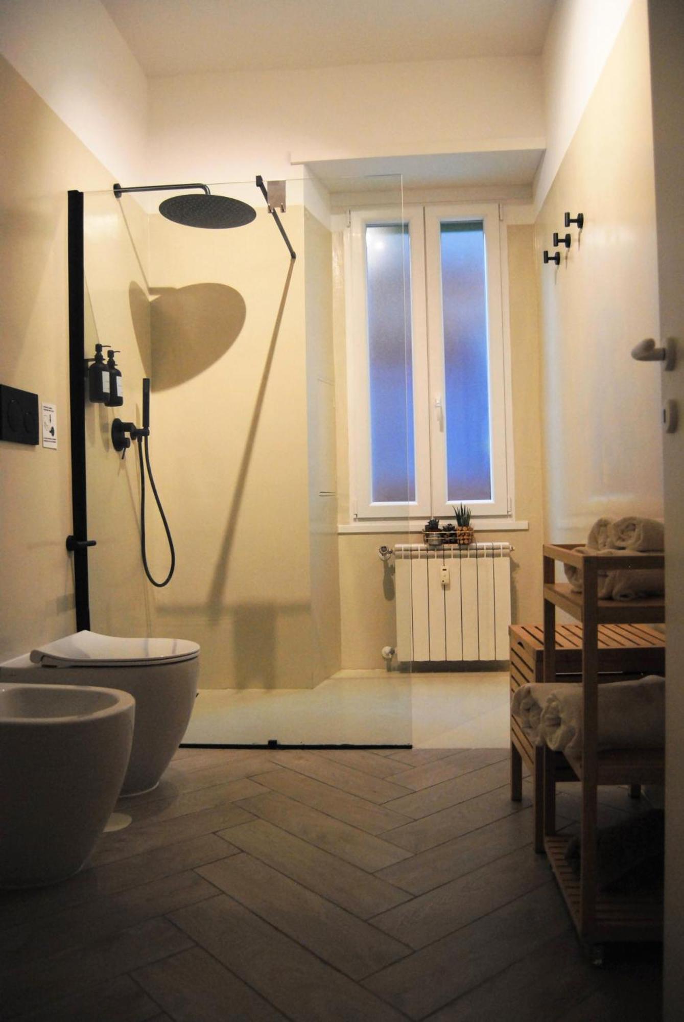 Apartment Con Corte Esclusiva I Metro A Rome