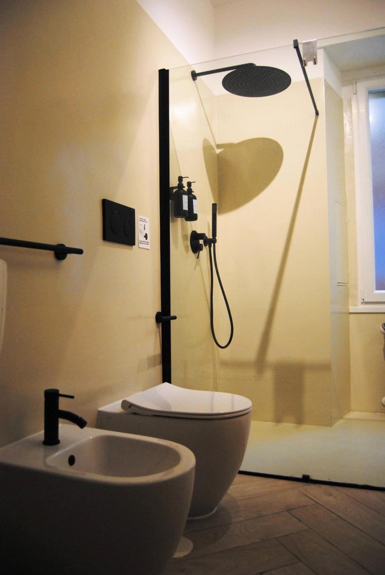 Apartment Con Corte Esclusiva I Metro A Rome