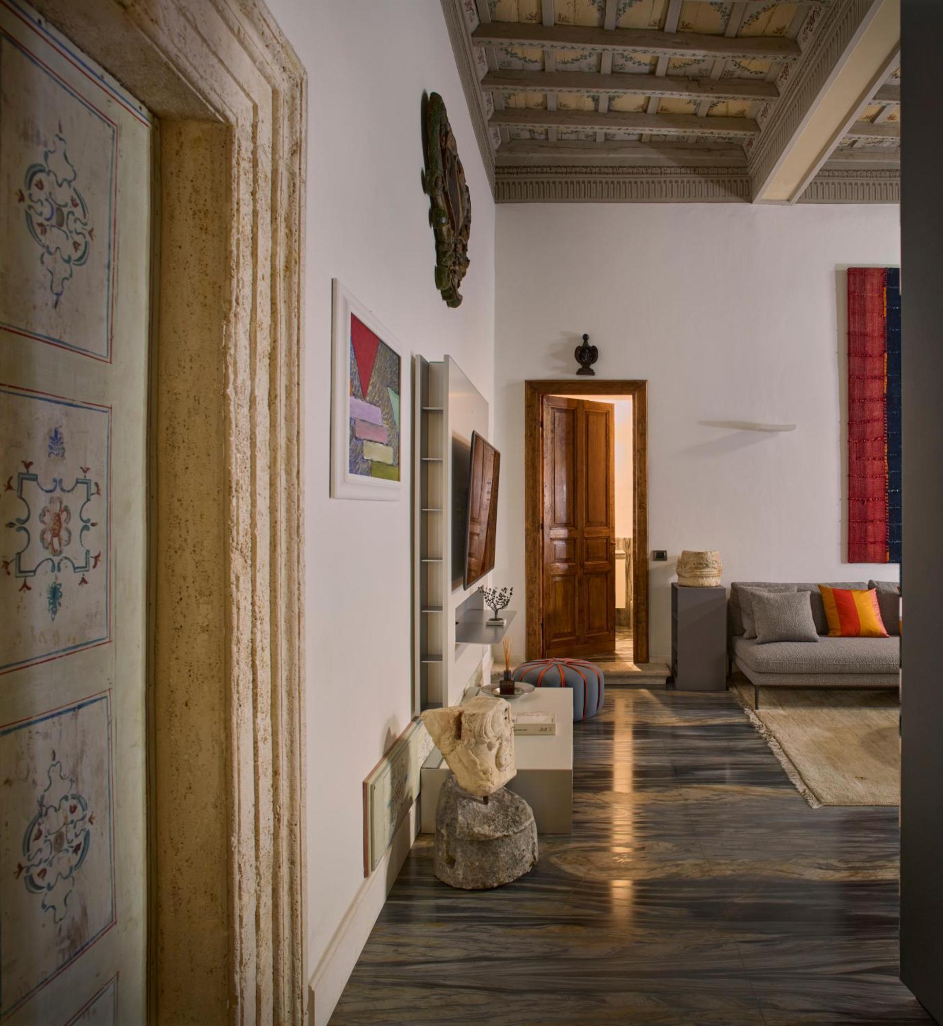 Palazzo Delle Pietre - Luxury Aparthotel Rome