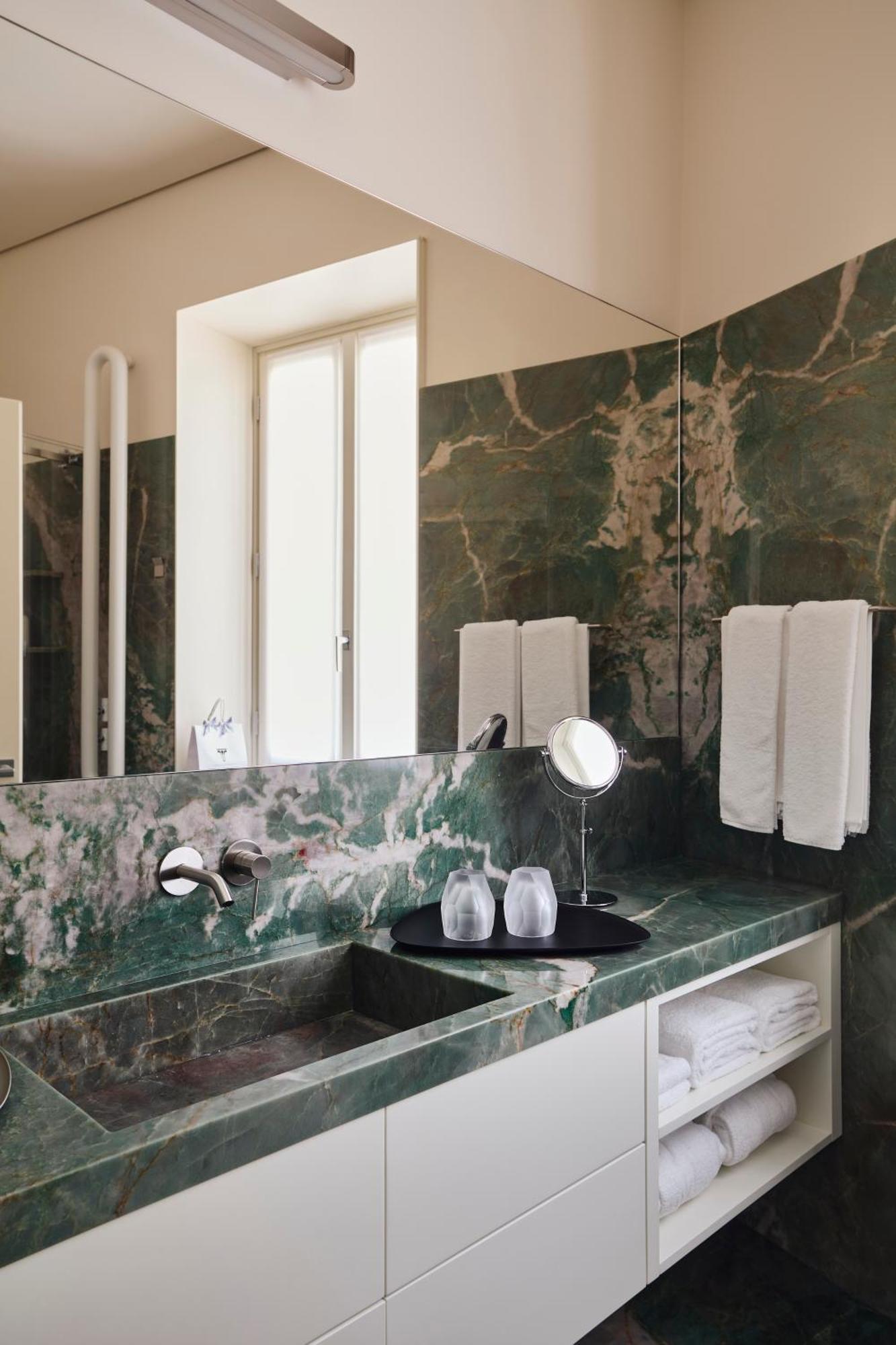 Palazzo Delle Pietre - Luxury Rome
