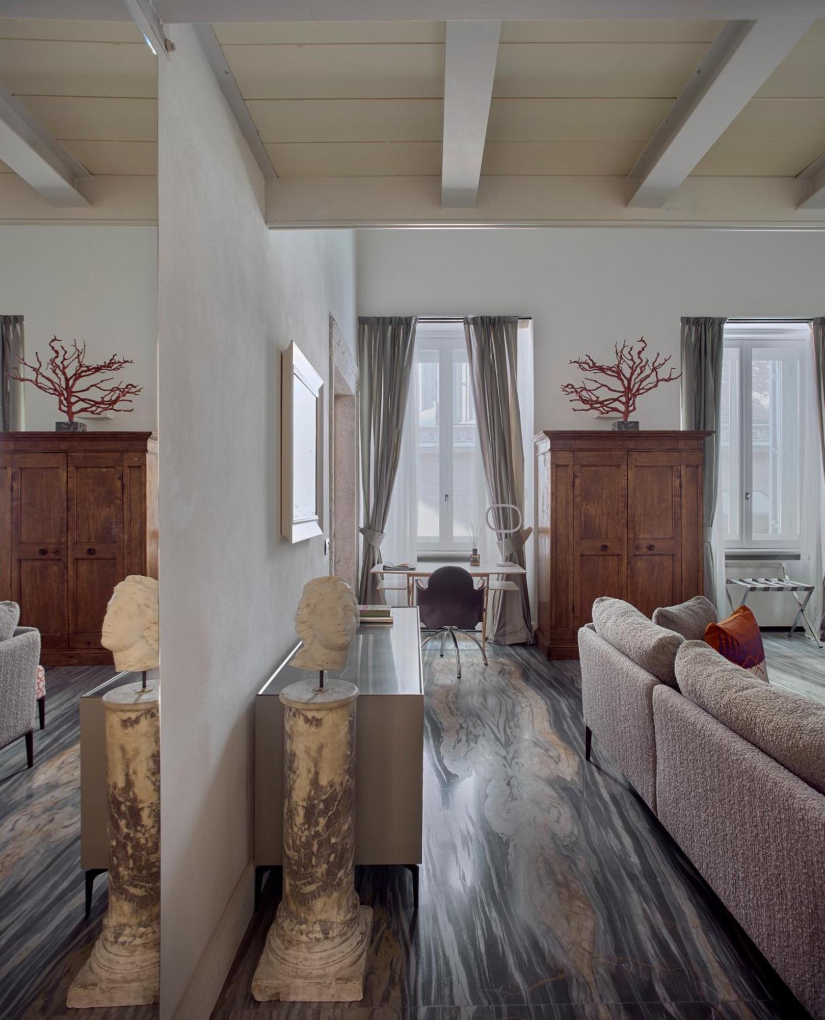 Aparthotel Palazzo Delle Pietre - Luxury 5*