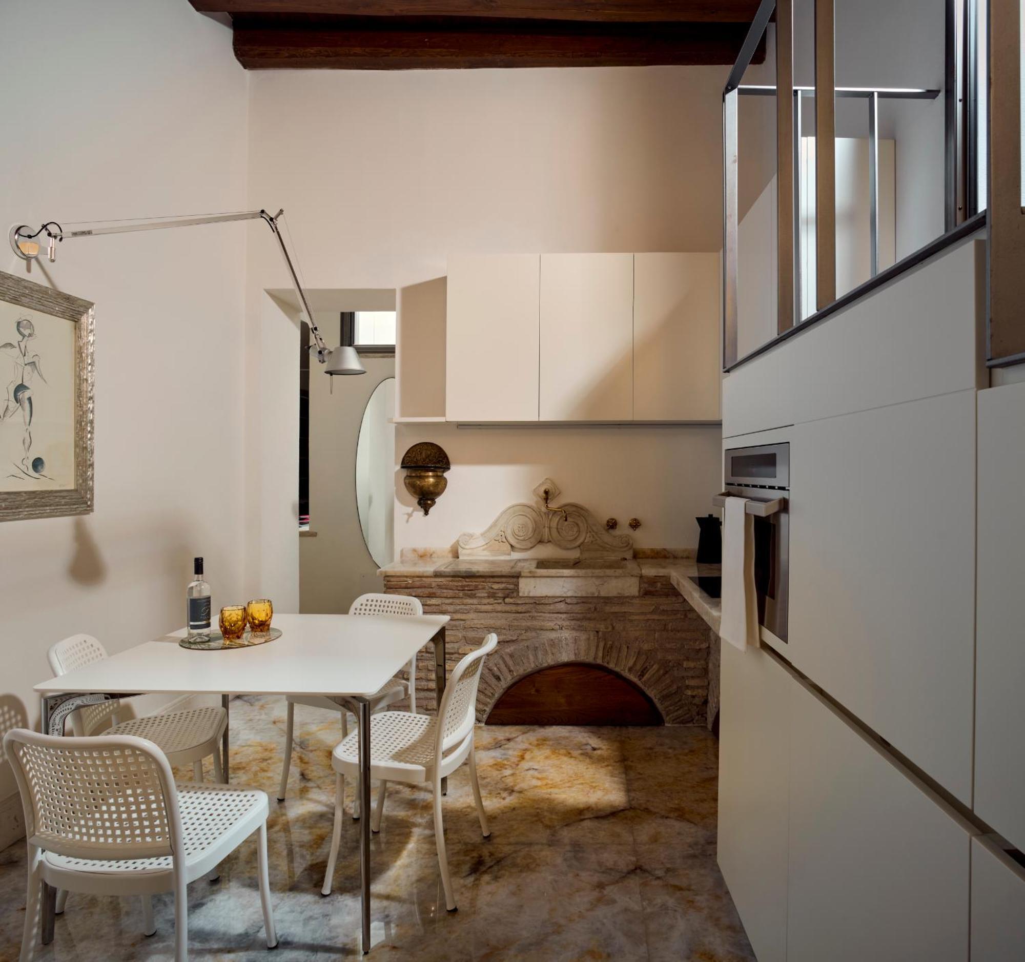Palazzo Delle Pietre - Luxury Rome