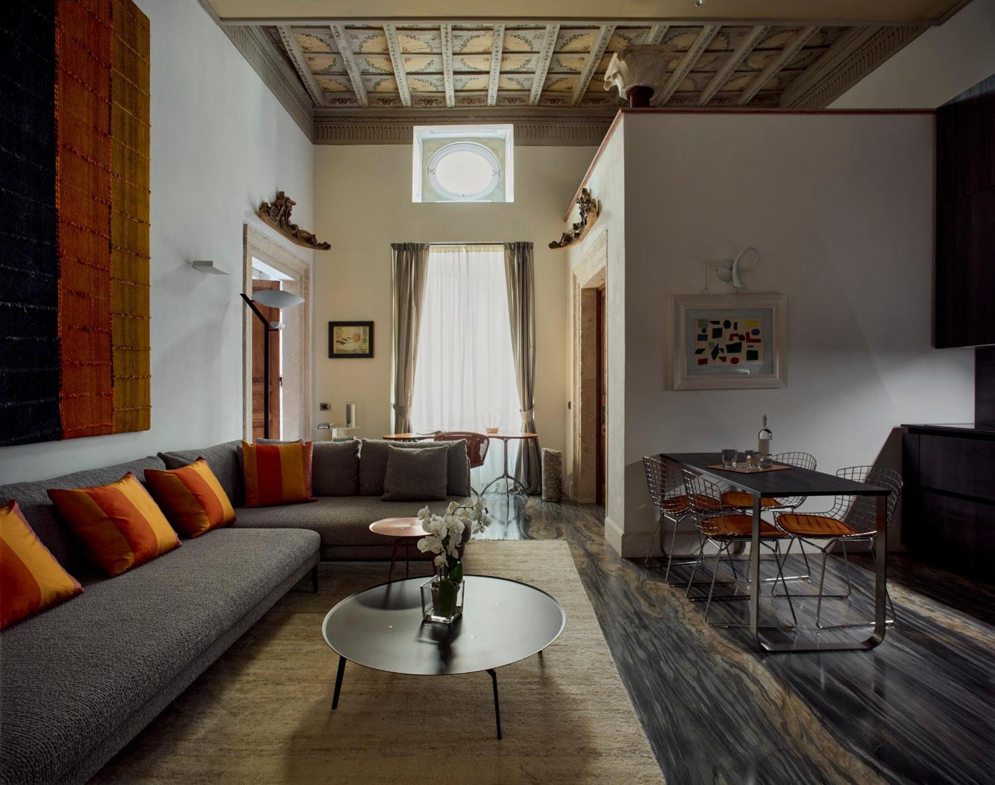 Palazzo Delle Pietre - Luxury Aparthotel Rome