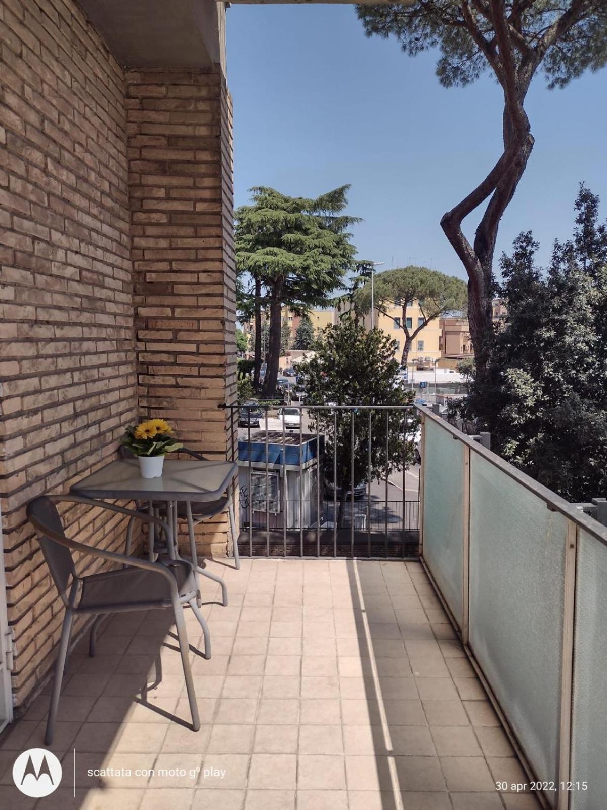 La Dolce Vita Bedrooms Near The Subway Affittacamere