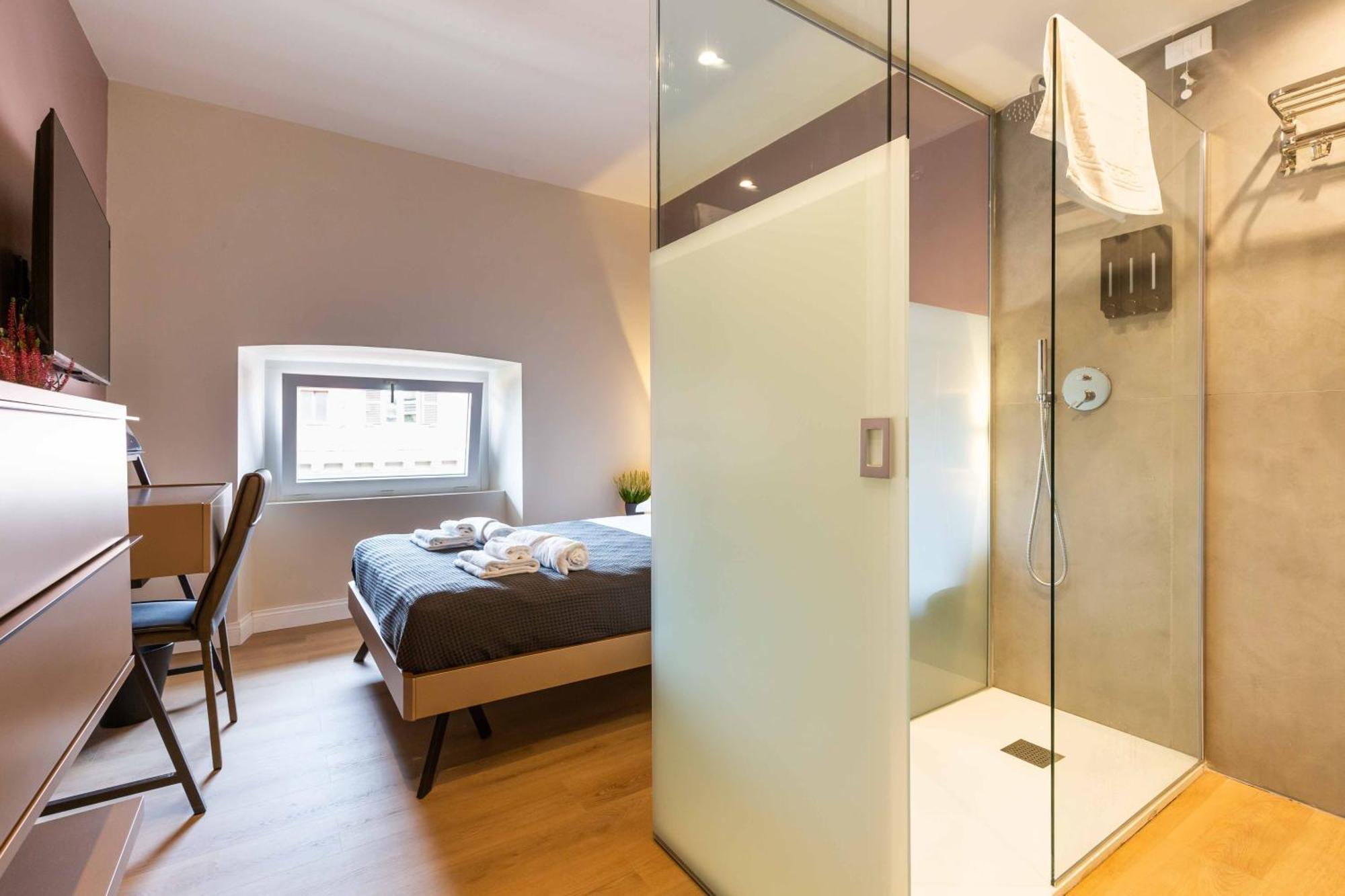 Lumina3 Luxury Guest house