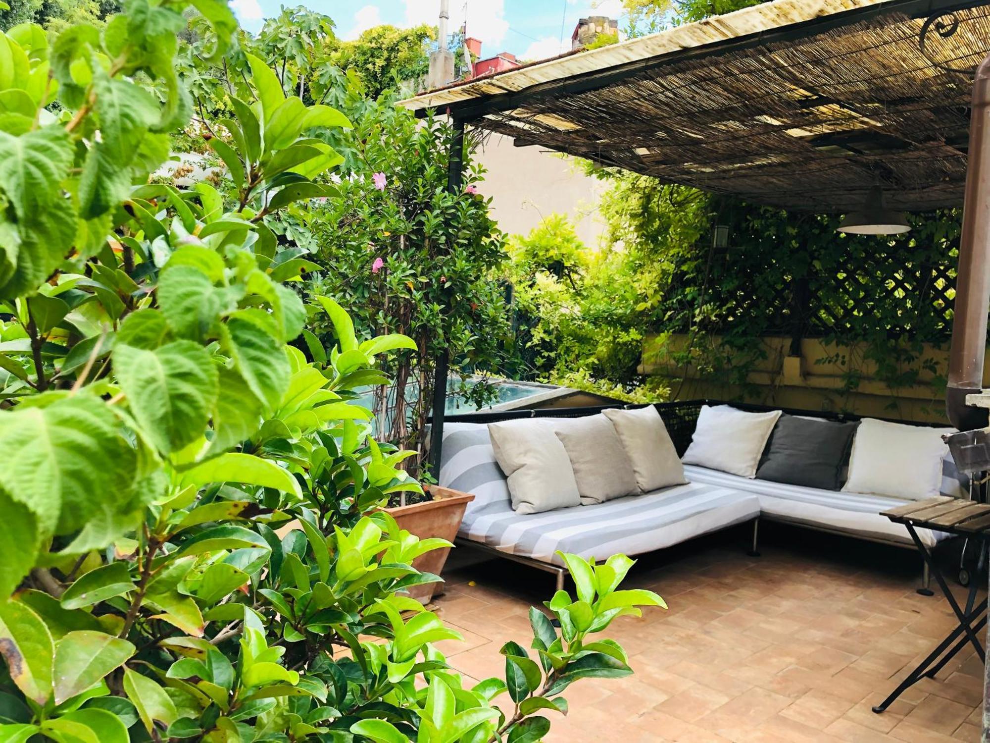 Stylish Duplex With Private Terrace Rome
