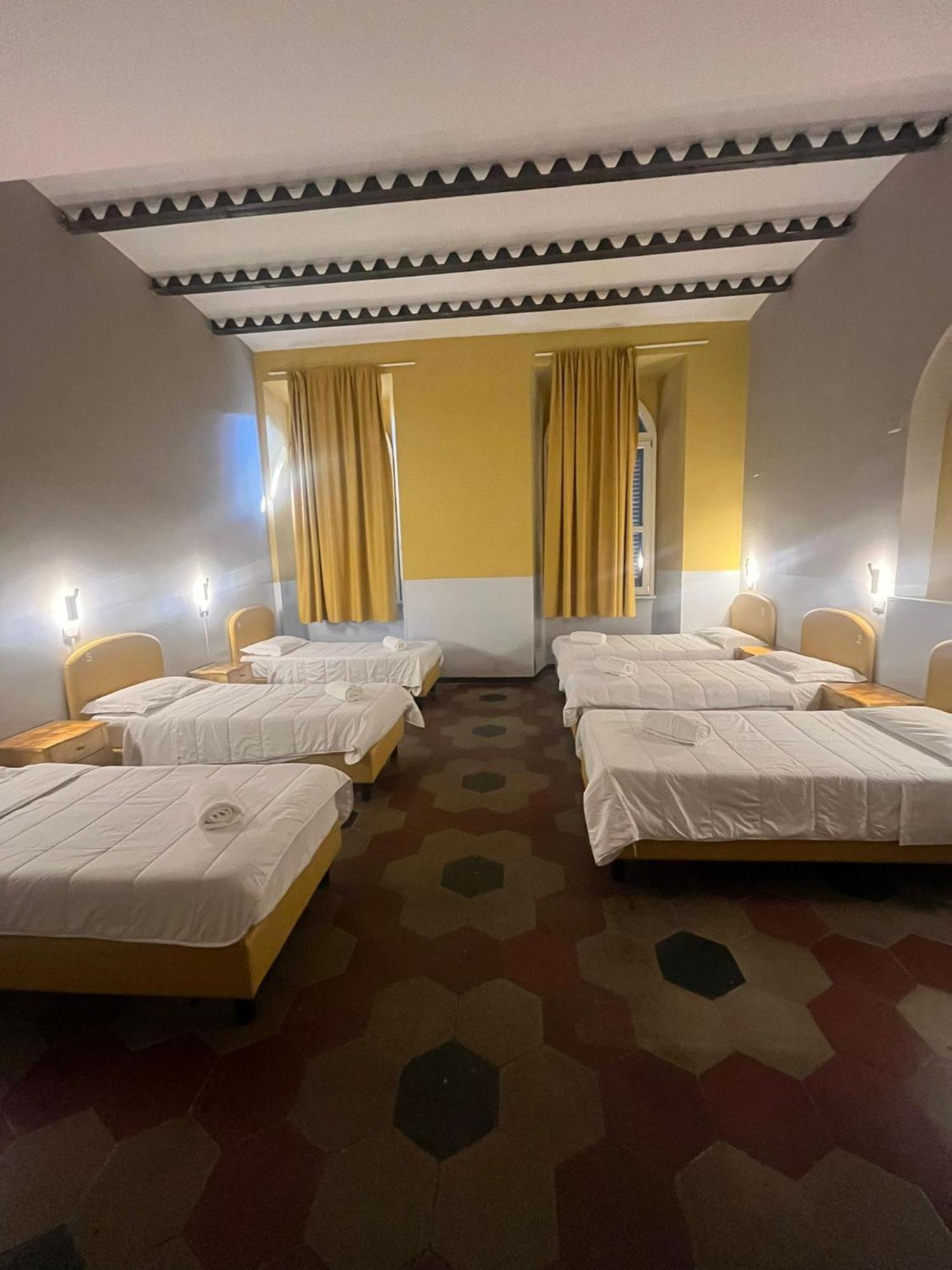 Hostel Borgo Ripa Urban Travel Rome