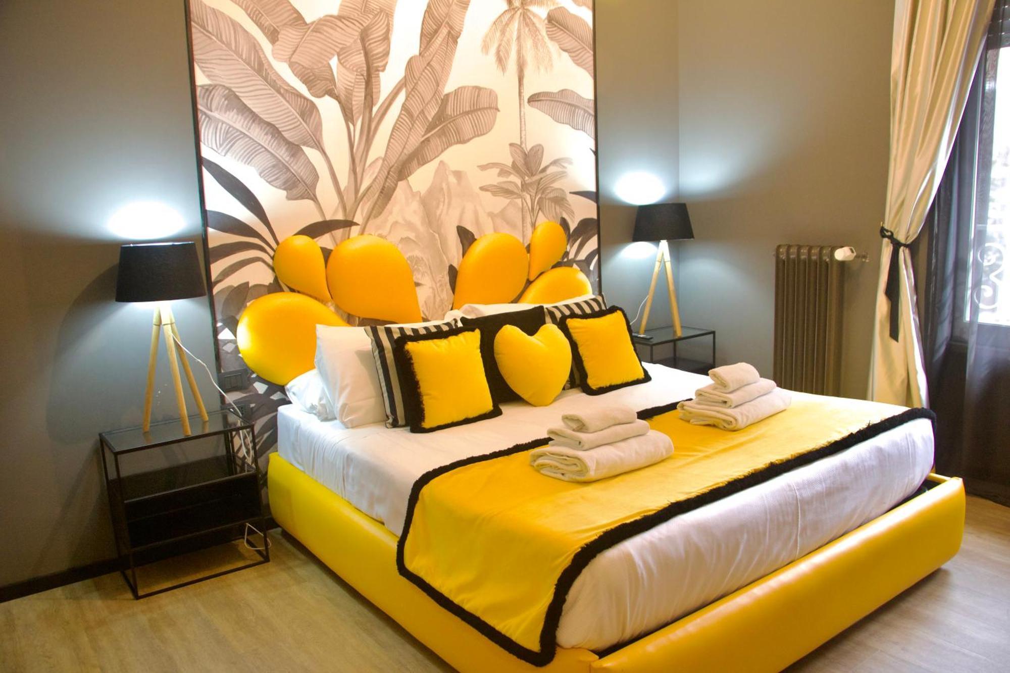 Xcross Guest house *