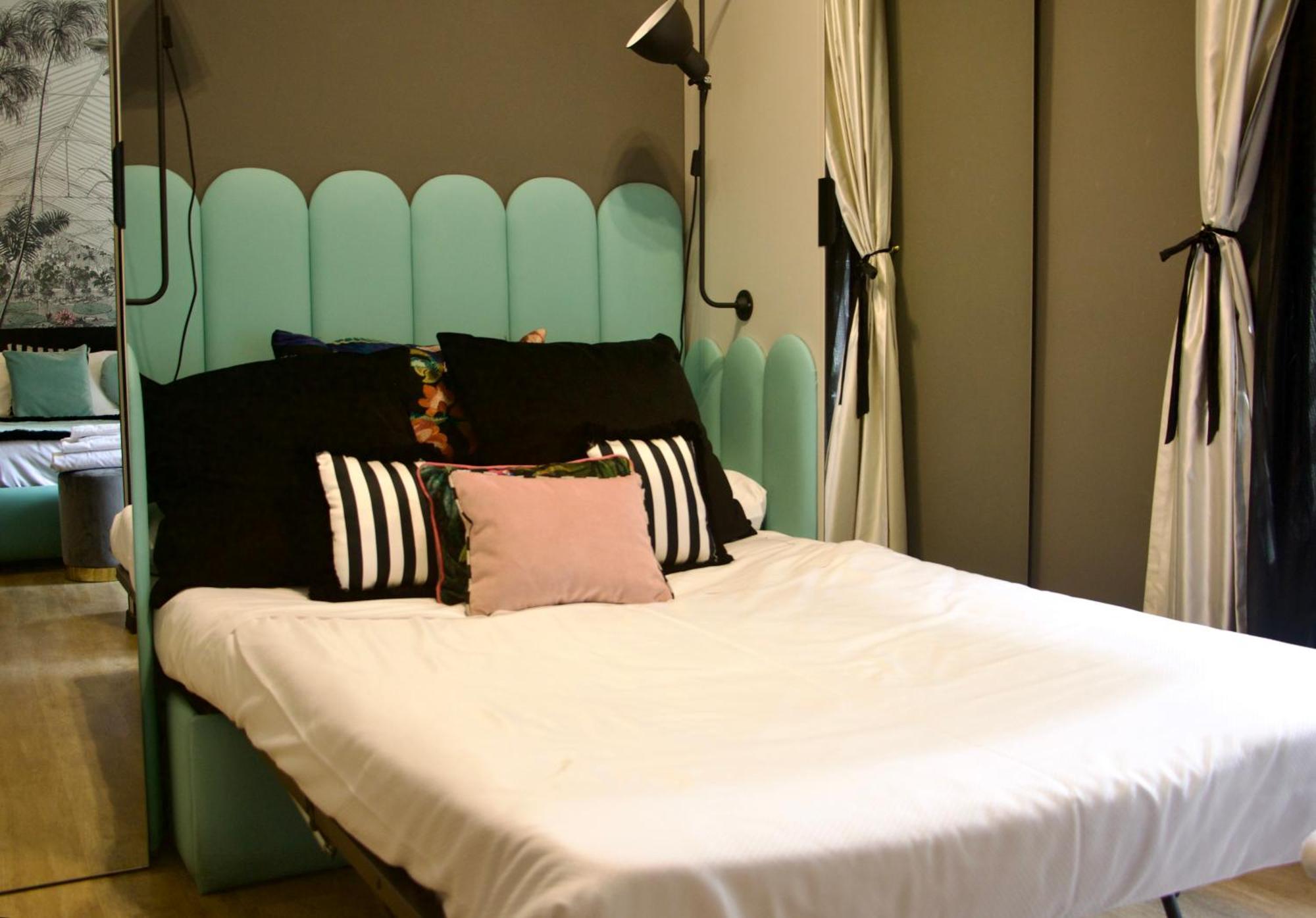 Guest house Xcross *