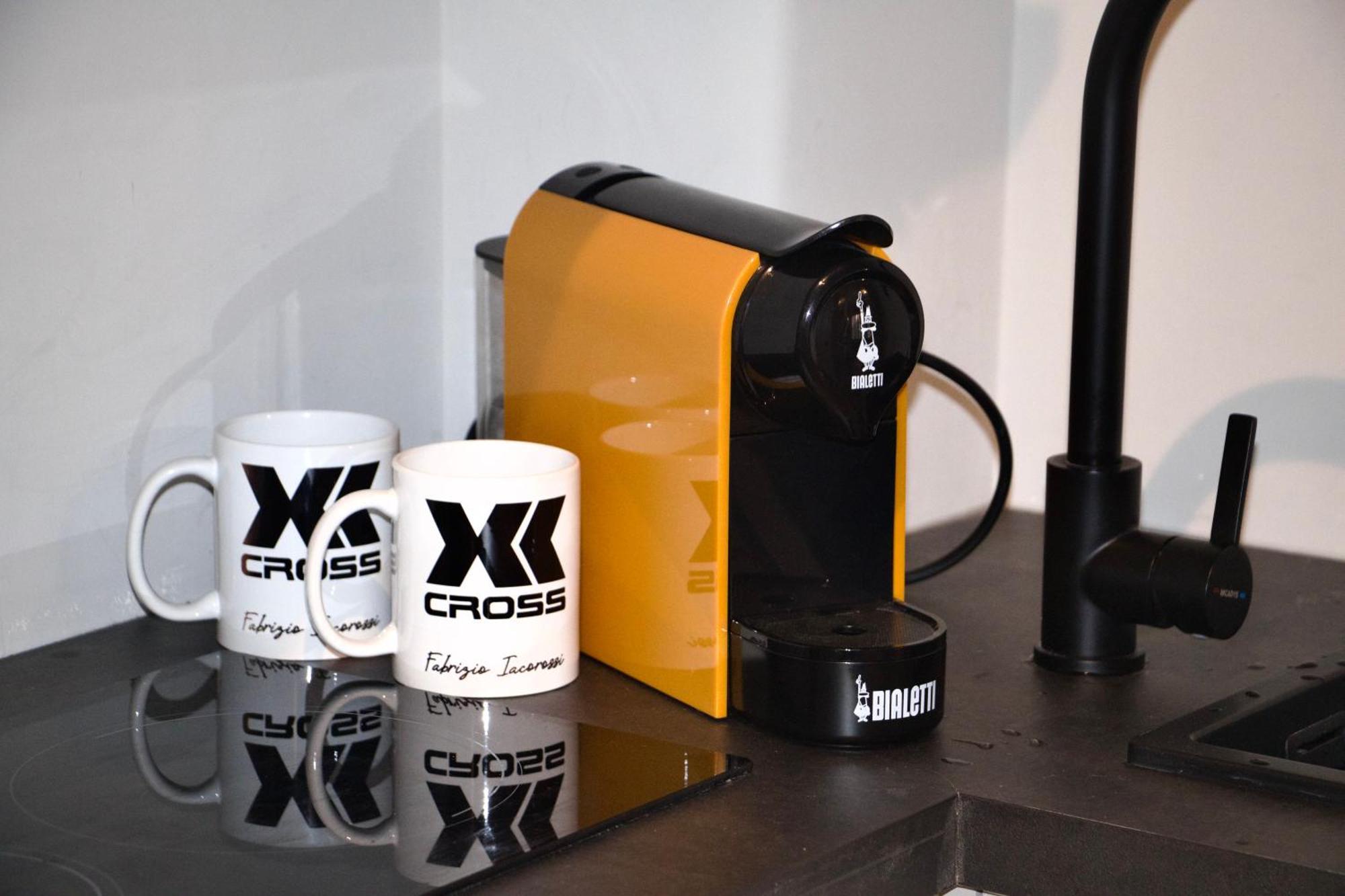 Xcross