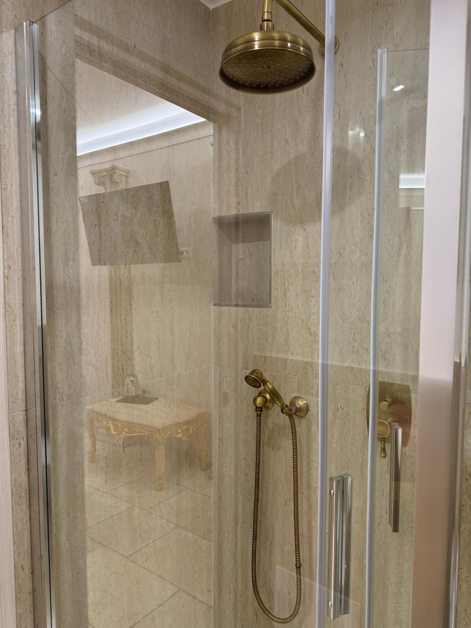 Jacuzzi Vatican Museum Rome