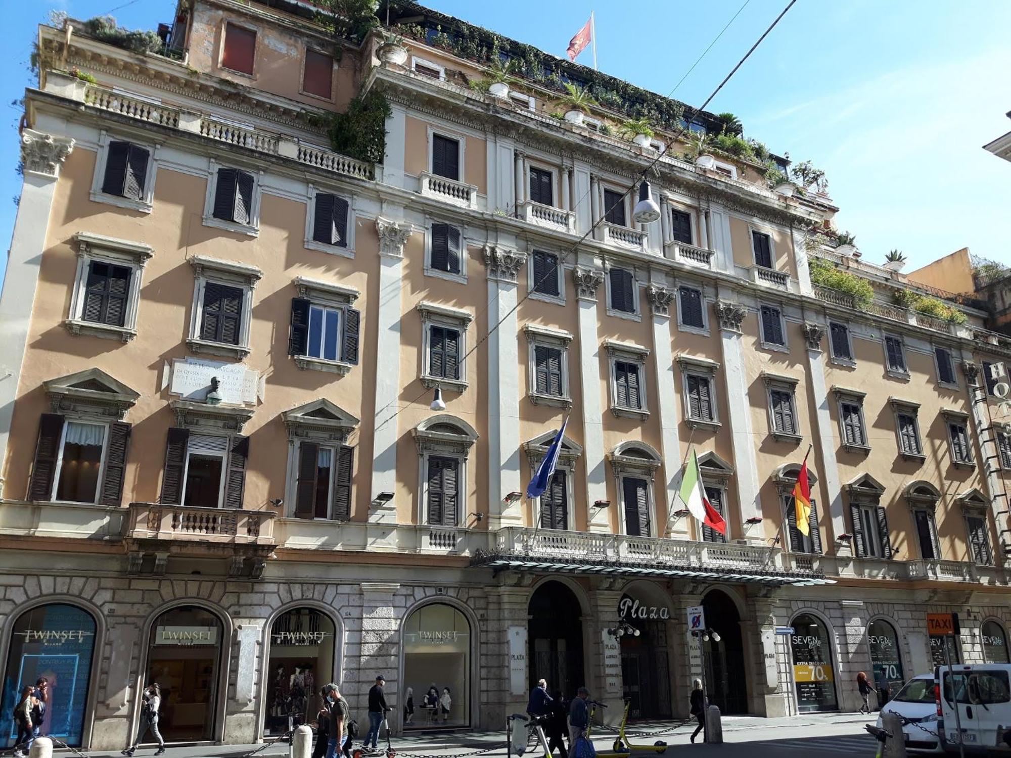 Hotel Grand Plaza Rome