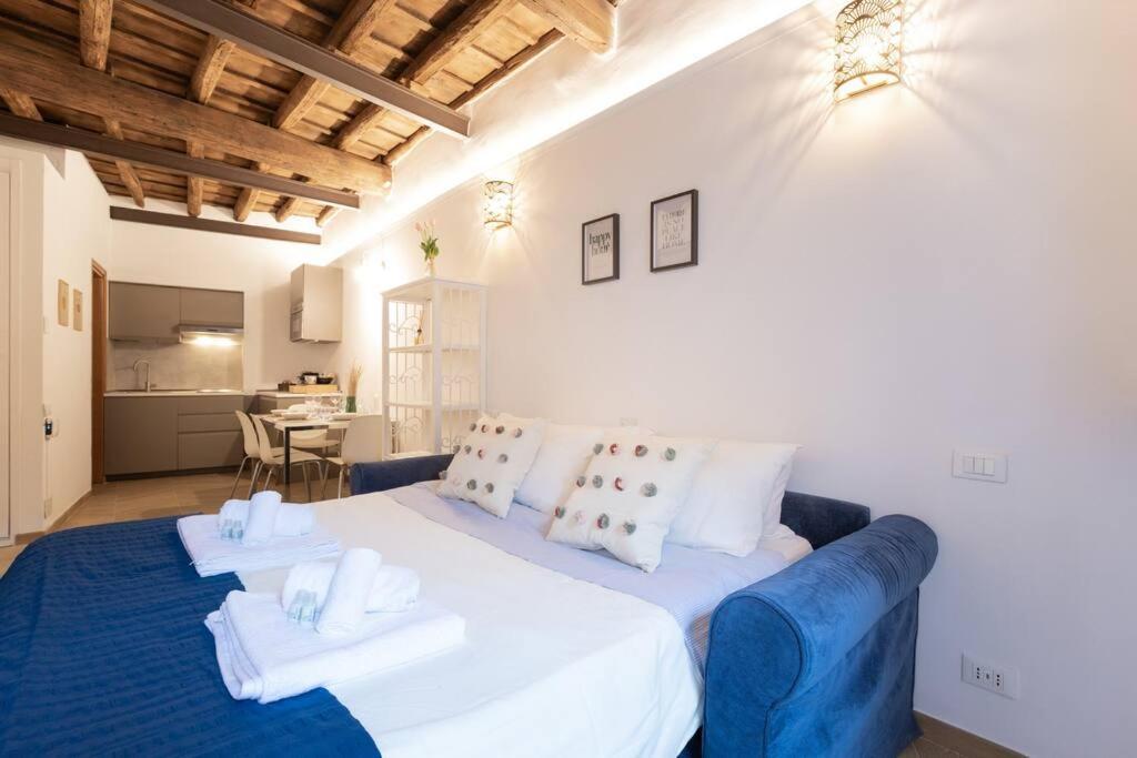 Appartamento Historic Domus -100 Mt From The Colosseum And 1 Min Metro Roma